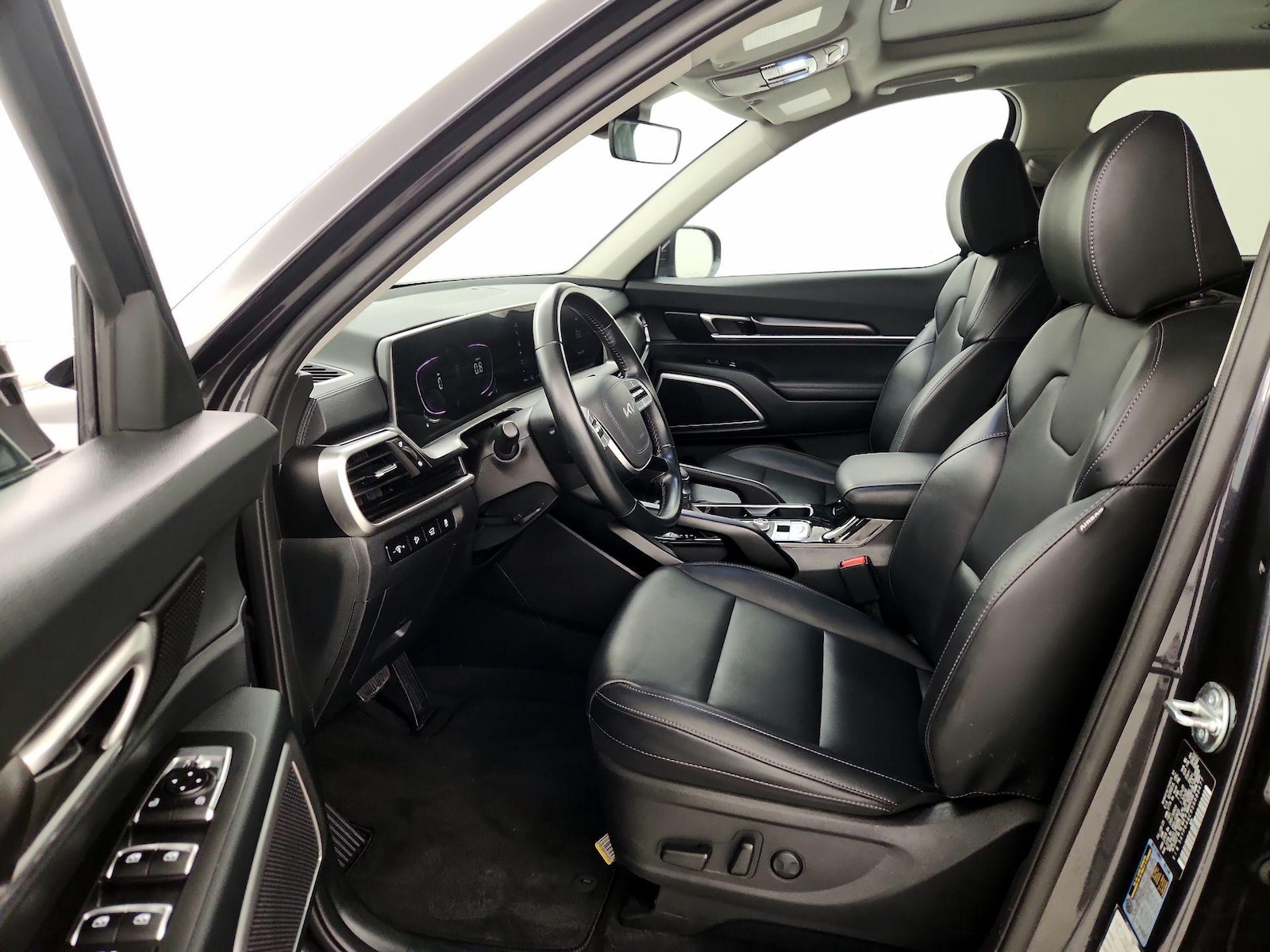 2025 Kia Telluride S - Photo 12