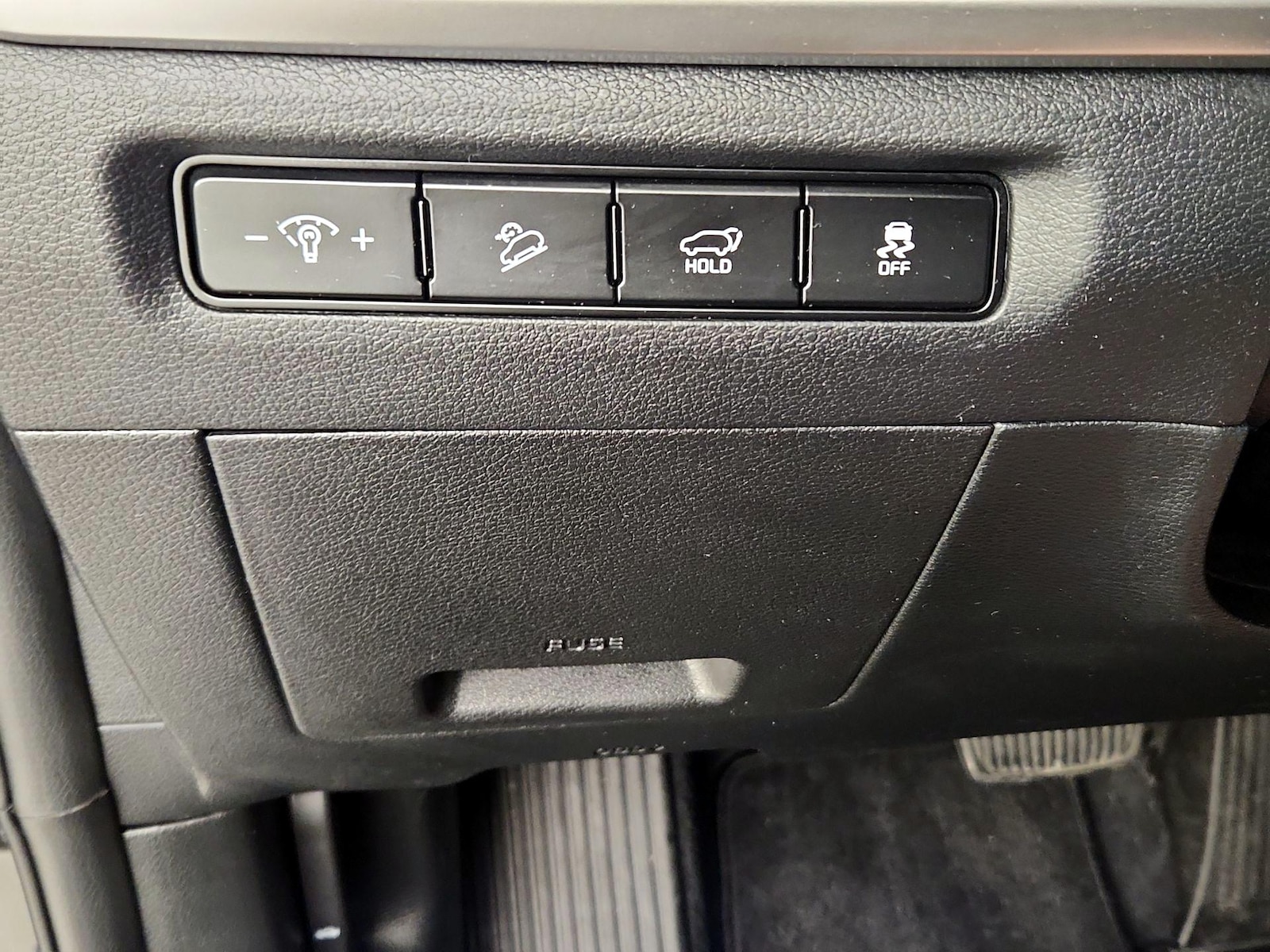 2025 Kia Telluride S - Photo 14
