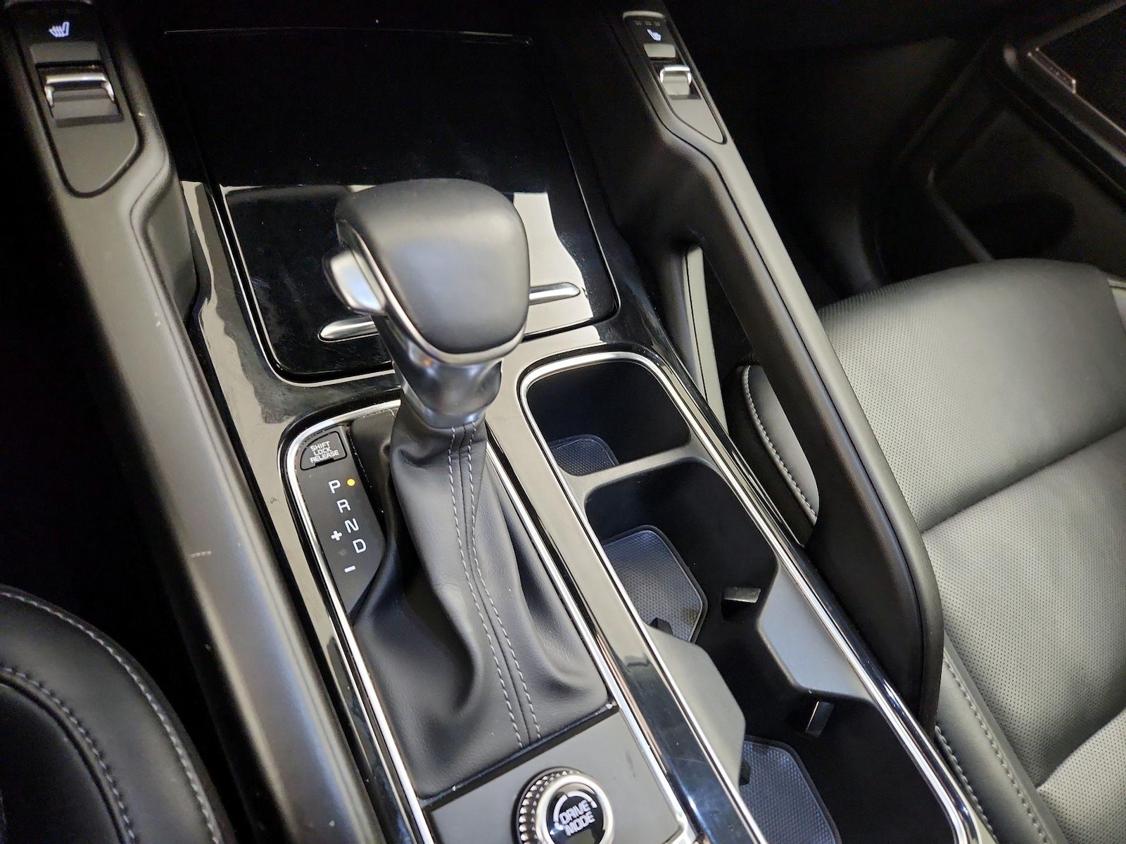 2025 Kia Telluride S - Photo 19