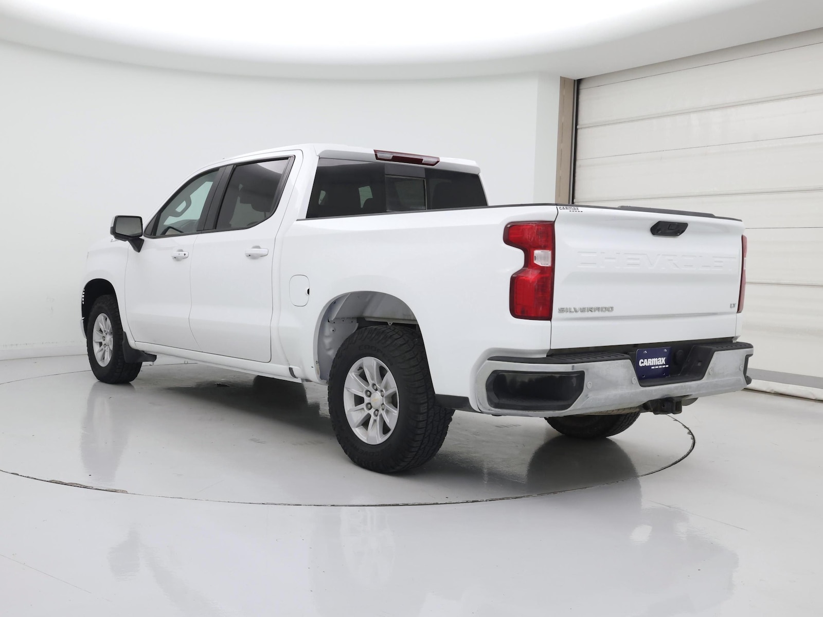 2025 Chevrolet Silverado 1500 LT - Photo 3