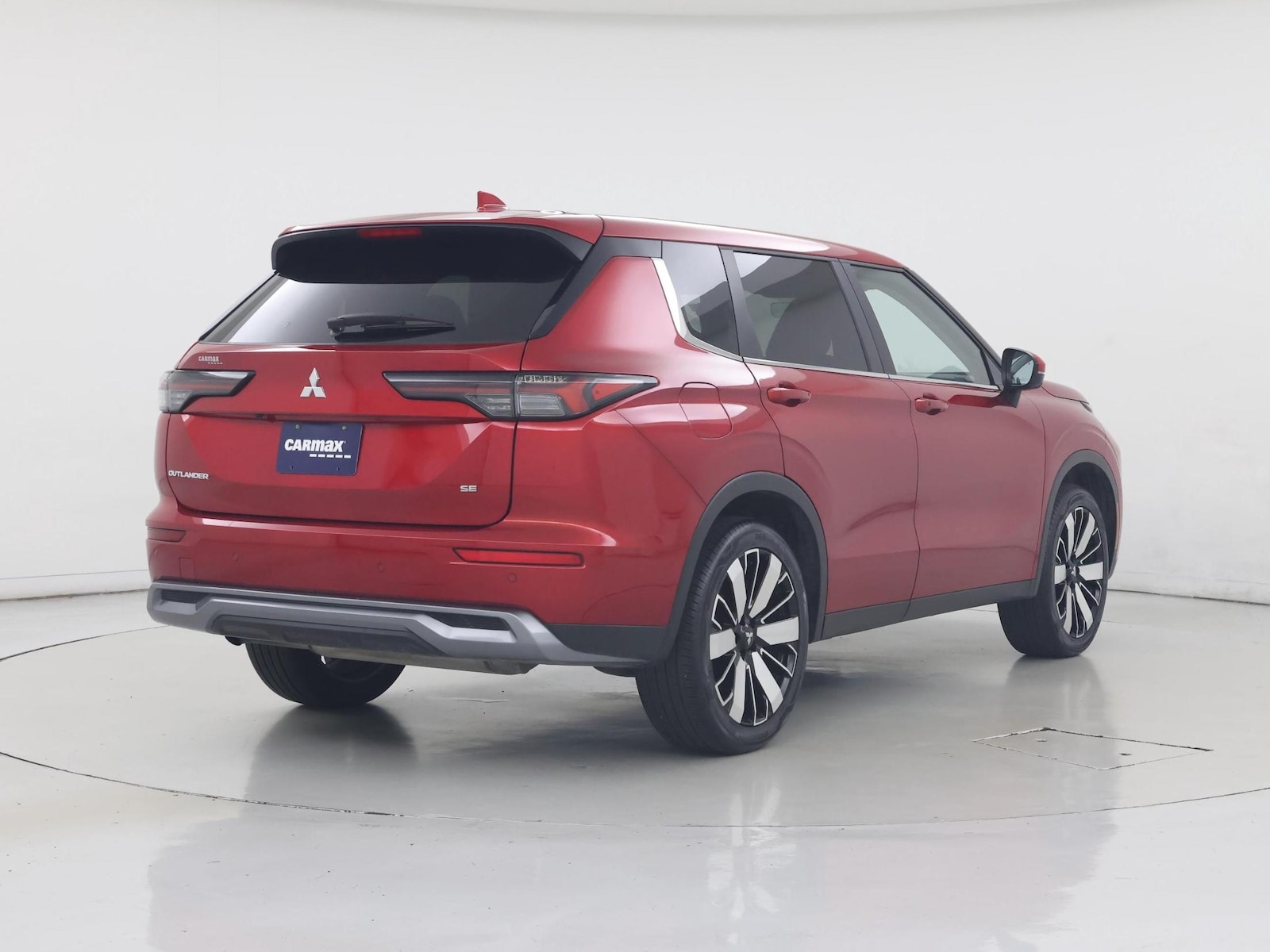 2025 Mitsubishi Outlander SE - Photo 9