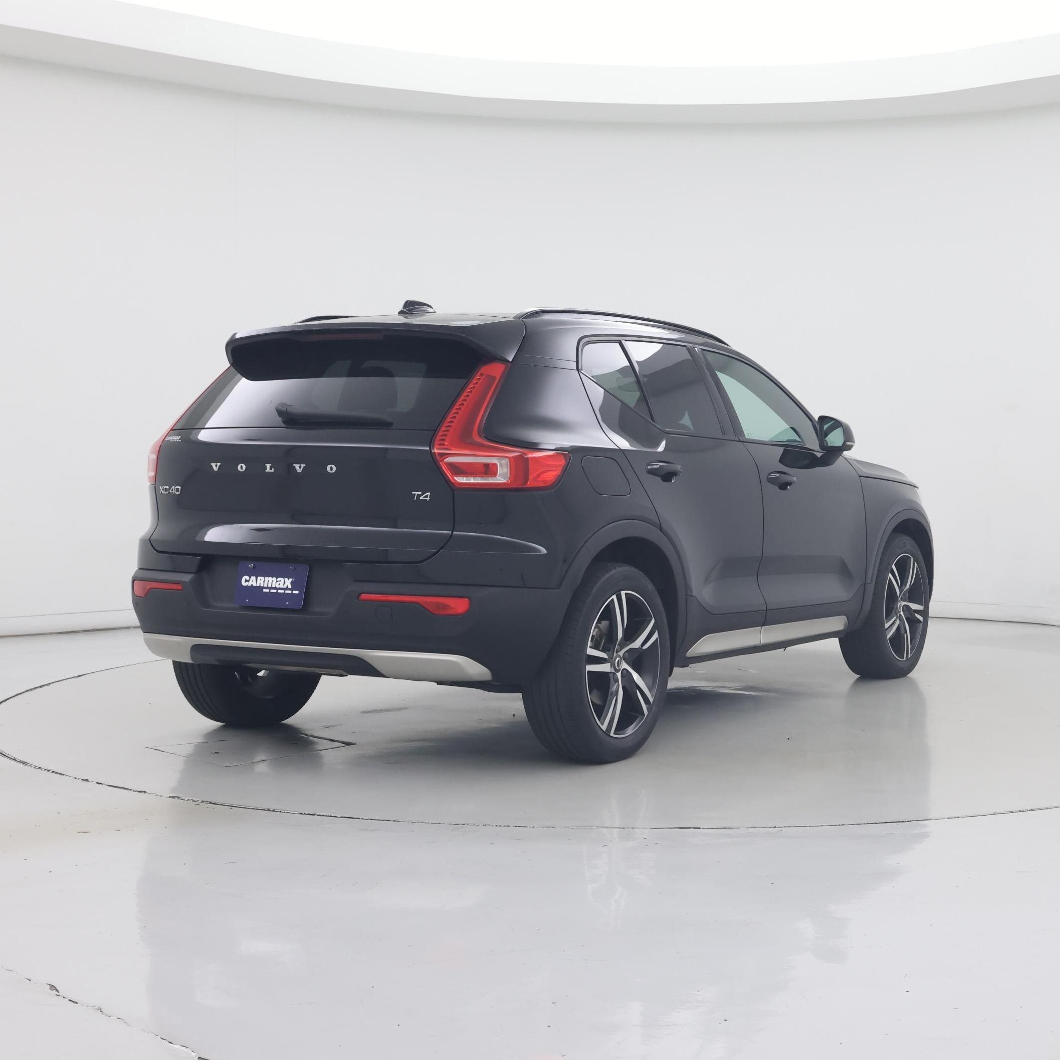 Thumbnail: 2021 Volvo XC40 - 8