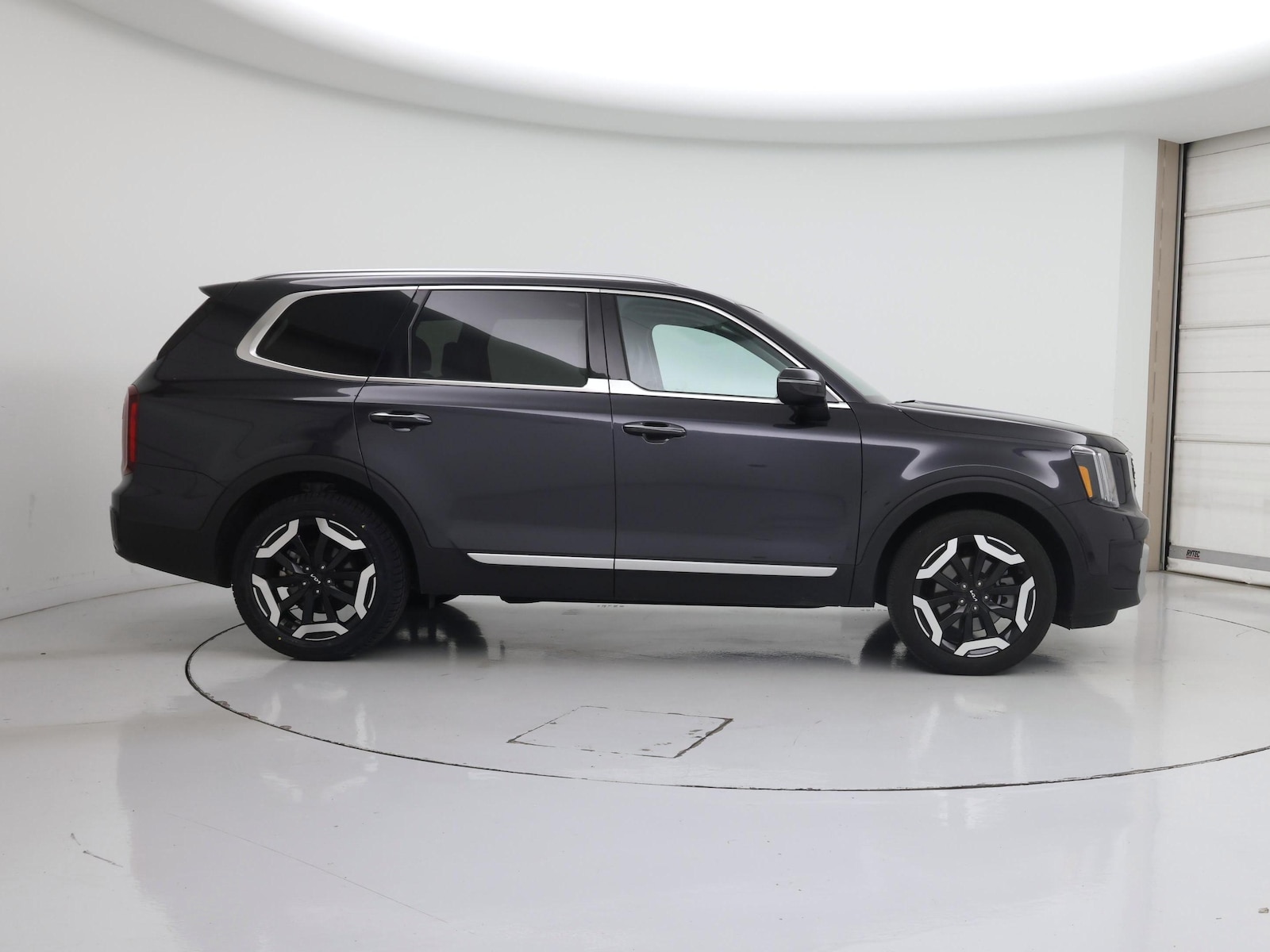 2025 Kia Telluride S - Photo 8
