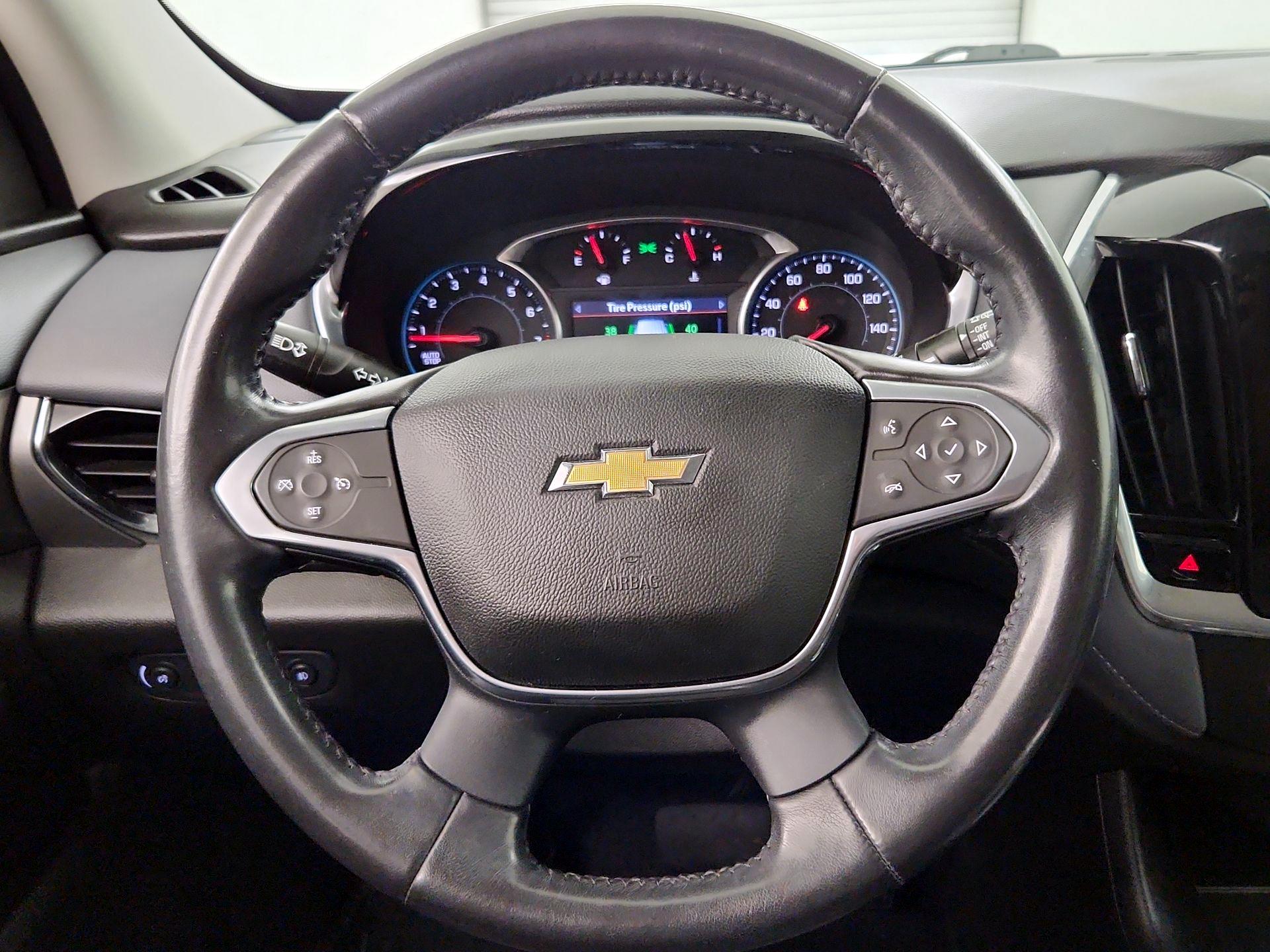 Thumbnail: 2021 Chevrolet Traverse - 10