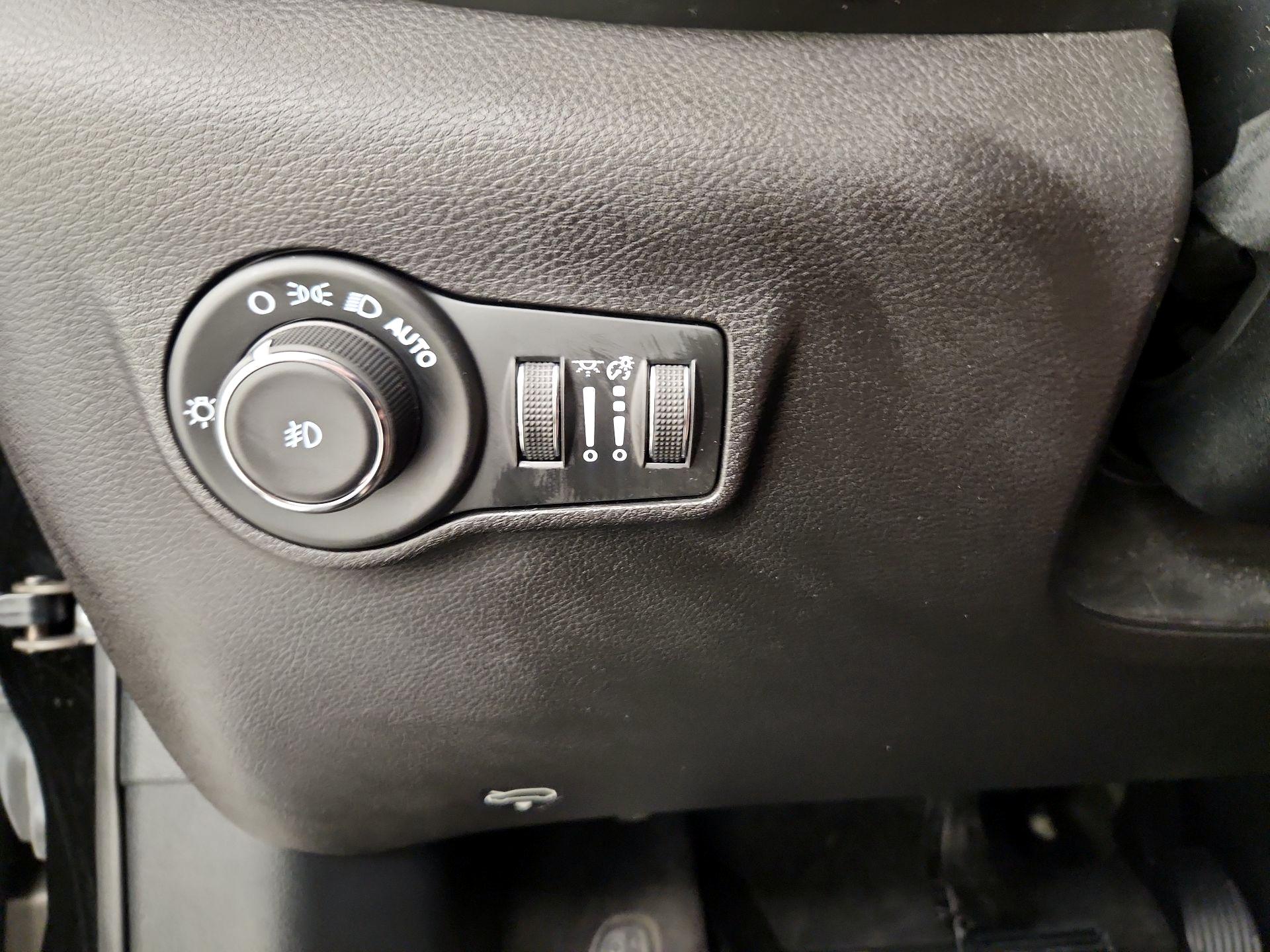 Thumbnail: 2024 Jeep Compass - 13