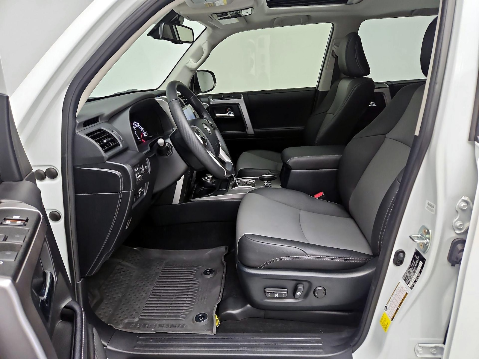 2024 Toyota 4Runner SR5 Premium - Photo 12