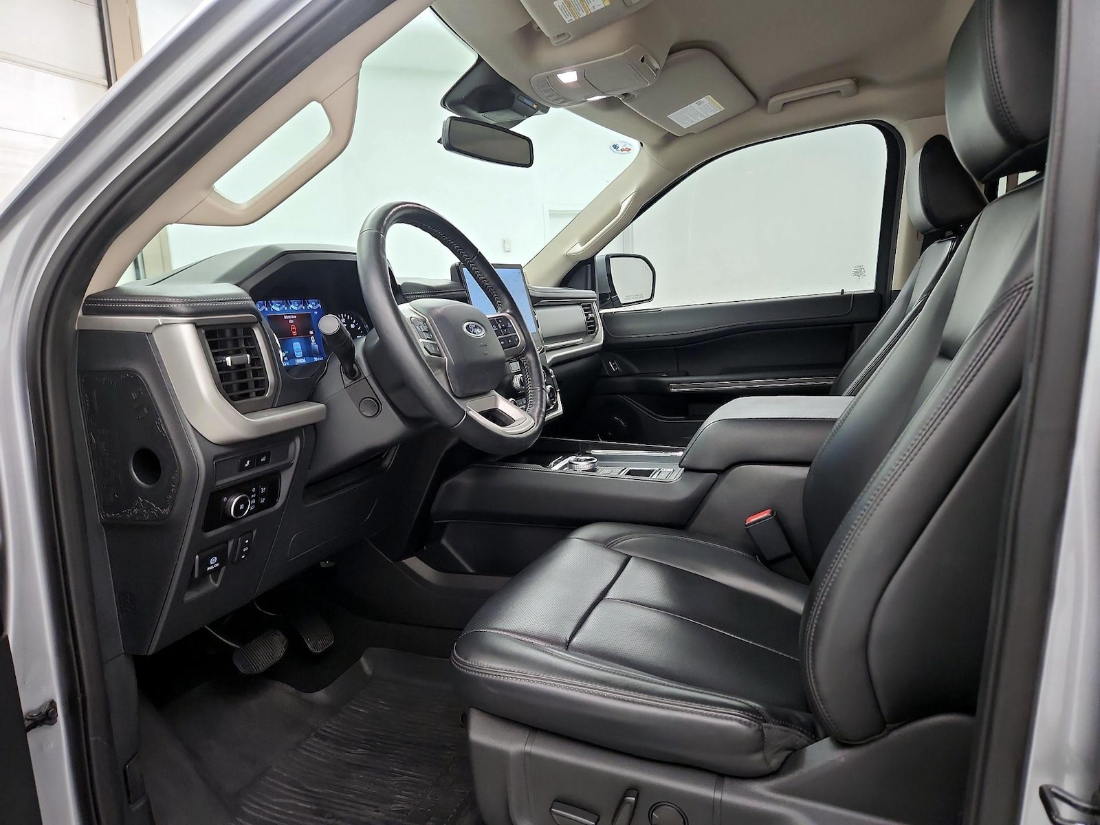 2024 Ford Expedition XLT - Photo 12