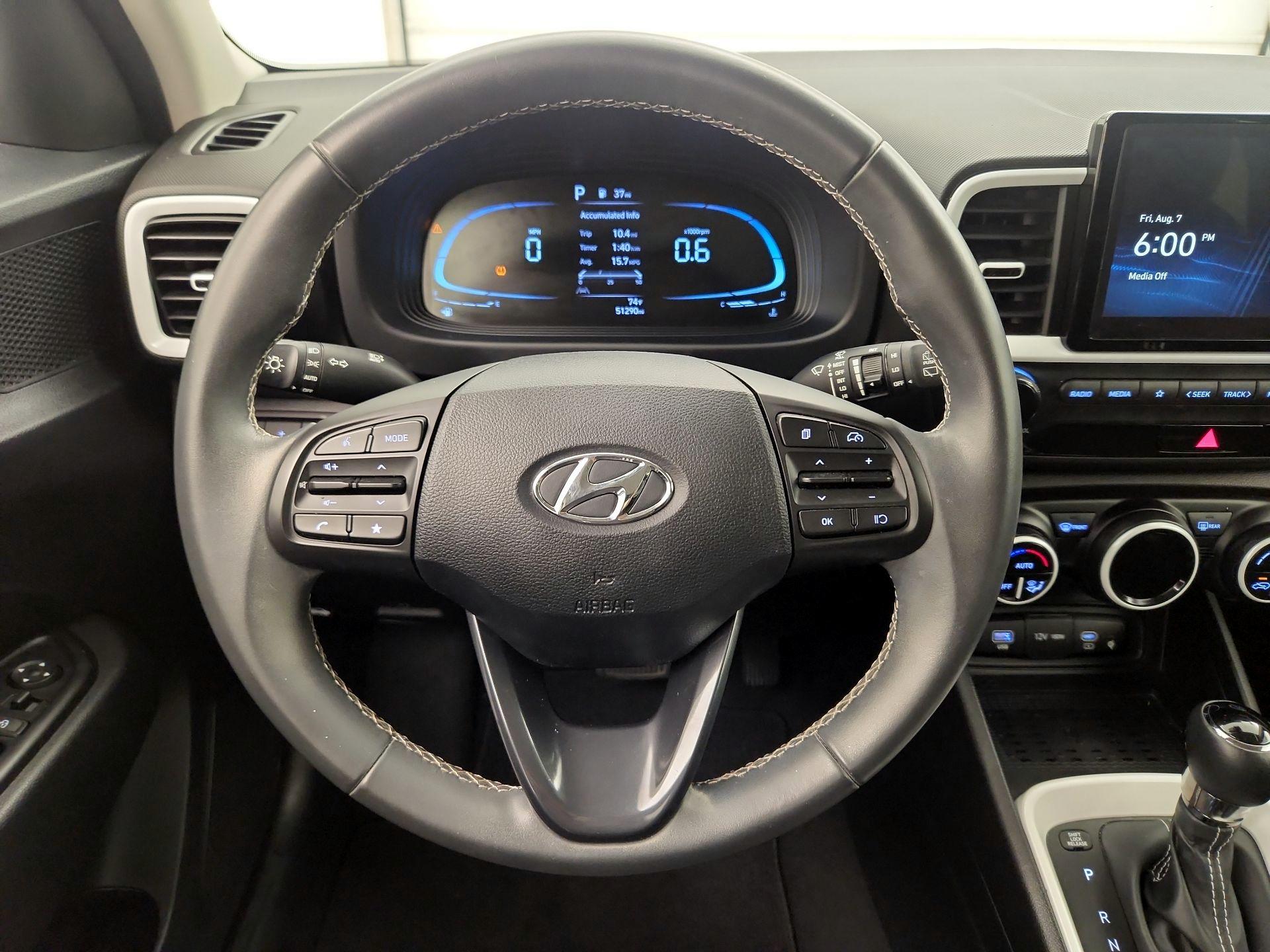 Thumbnail: 2023 Hyundai Venue - 10