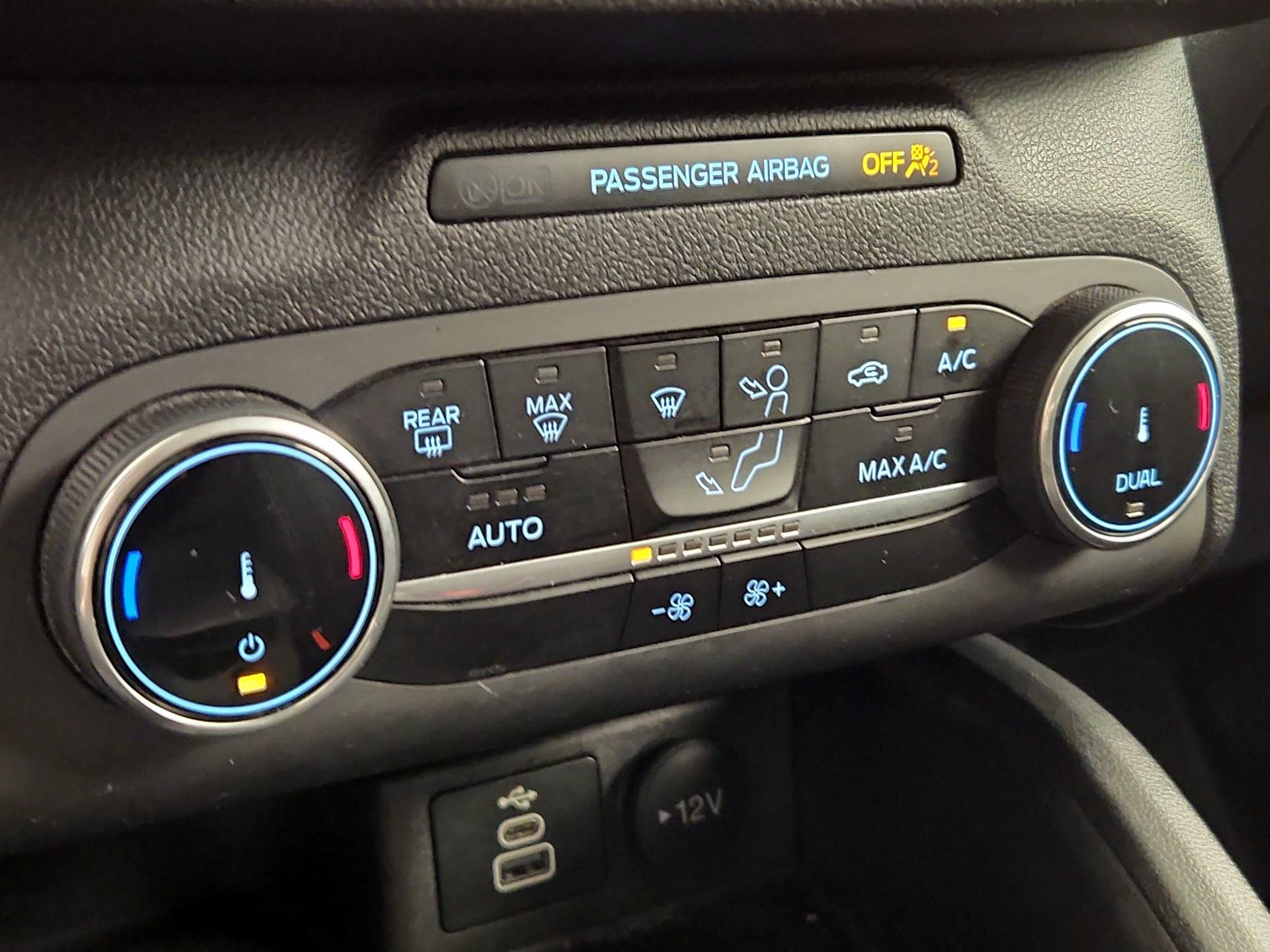 Thumbnail: 2024 Ford Escape - 16