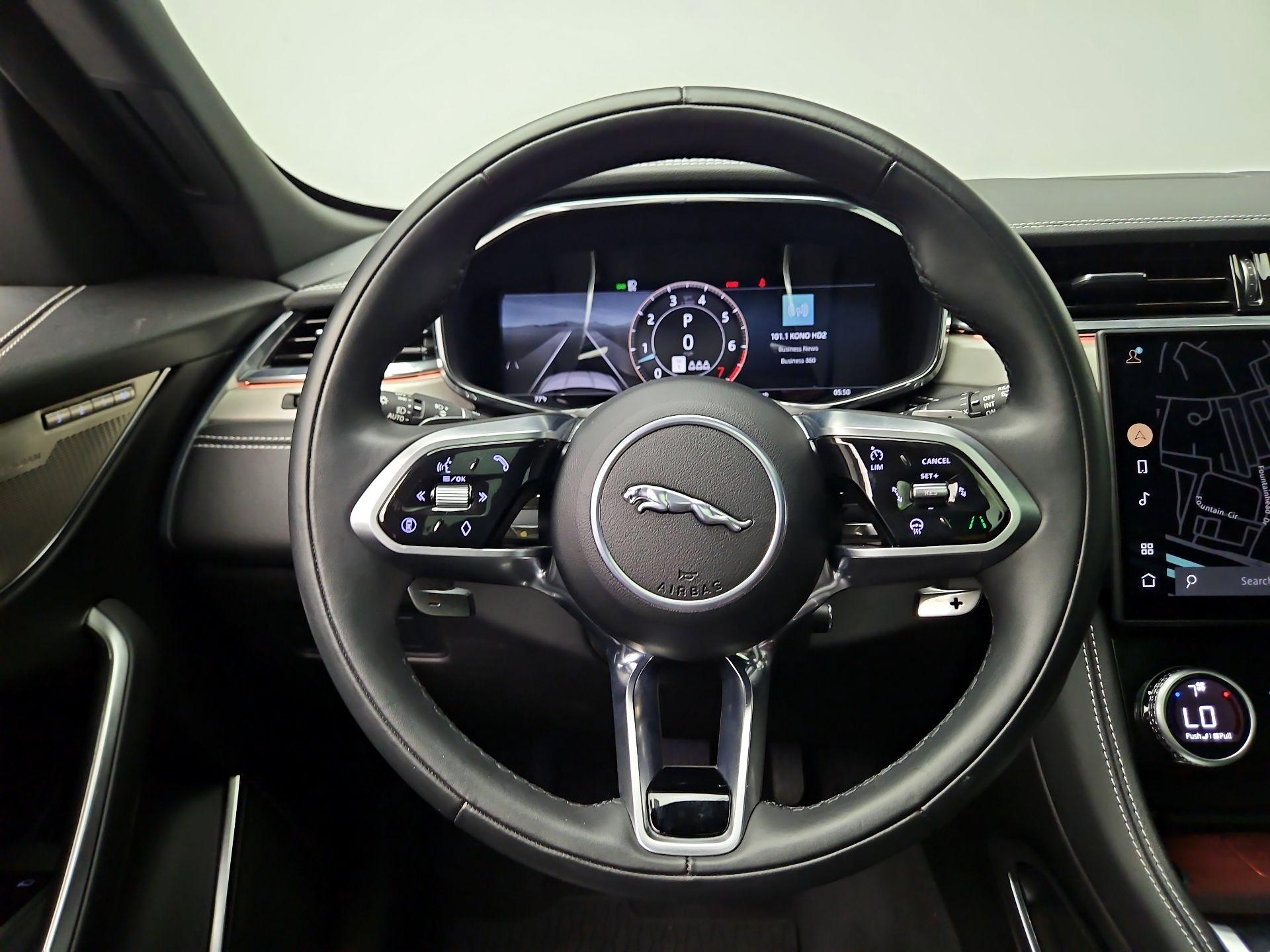 Thumbnail: 2025 Jaguar F-Pace - 10