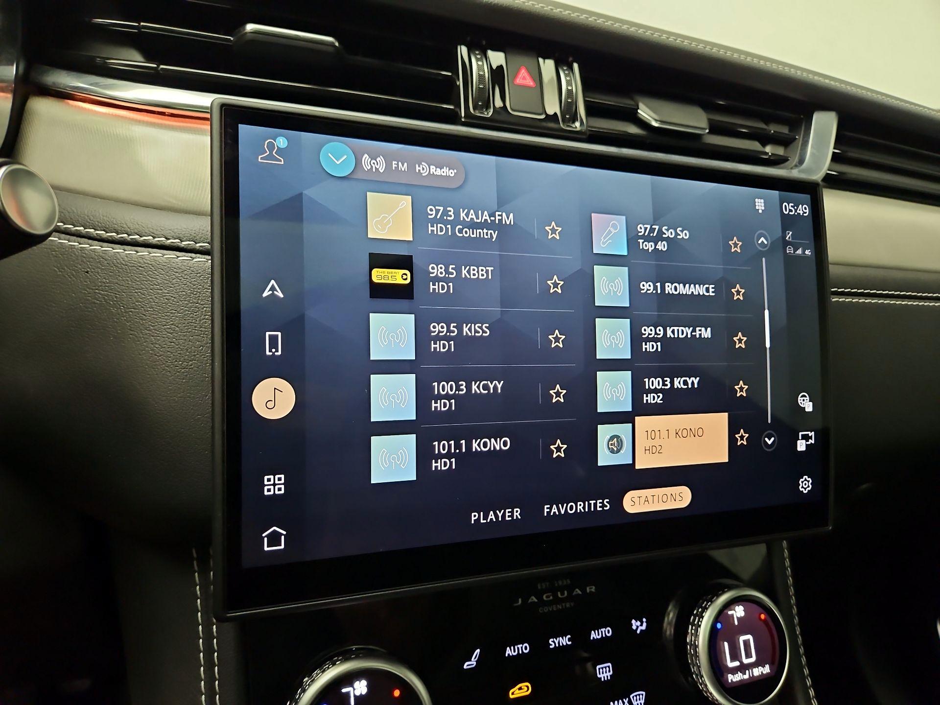 Thumbnail: 2025 Jaguar F-Pace - 16