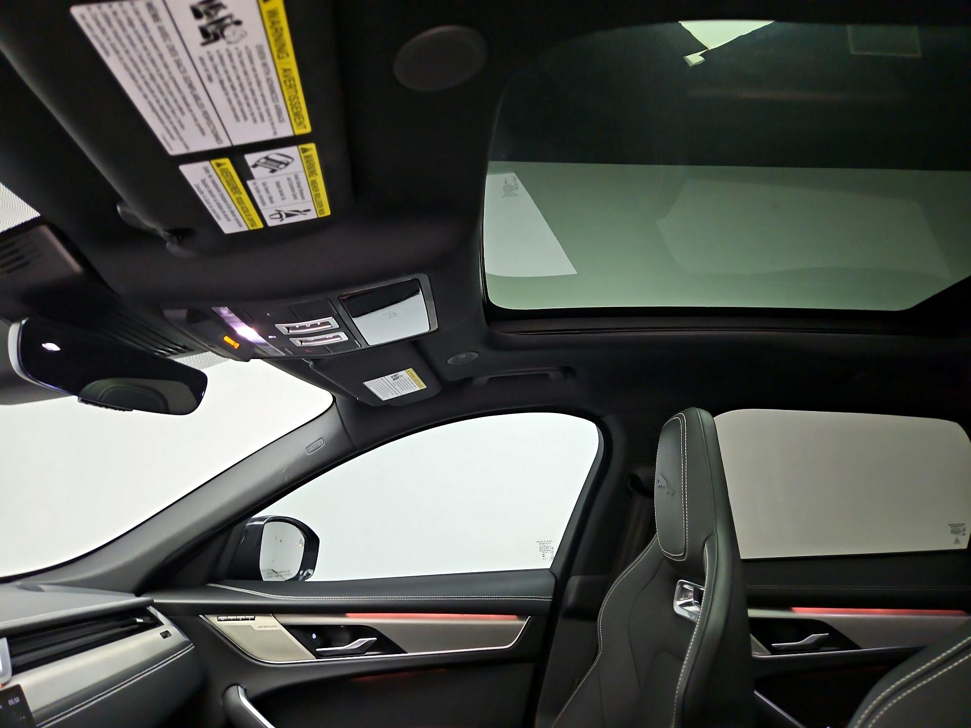 Thumbnail: 2025 Jaguar F-Pace - 20