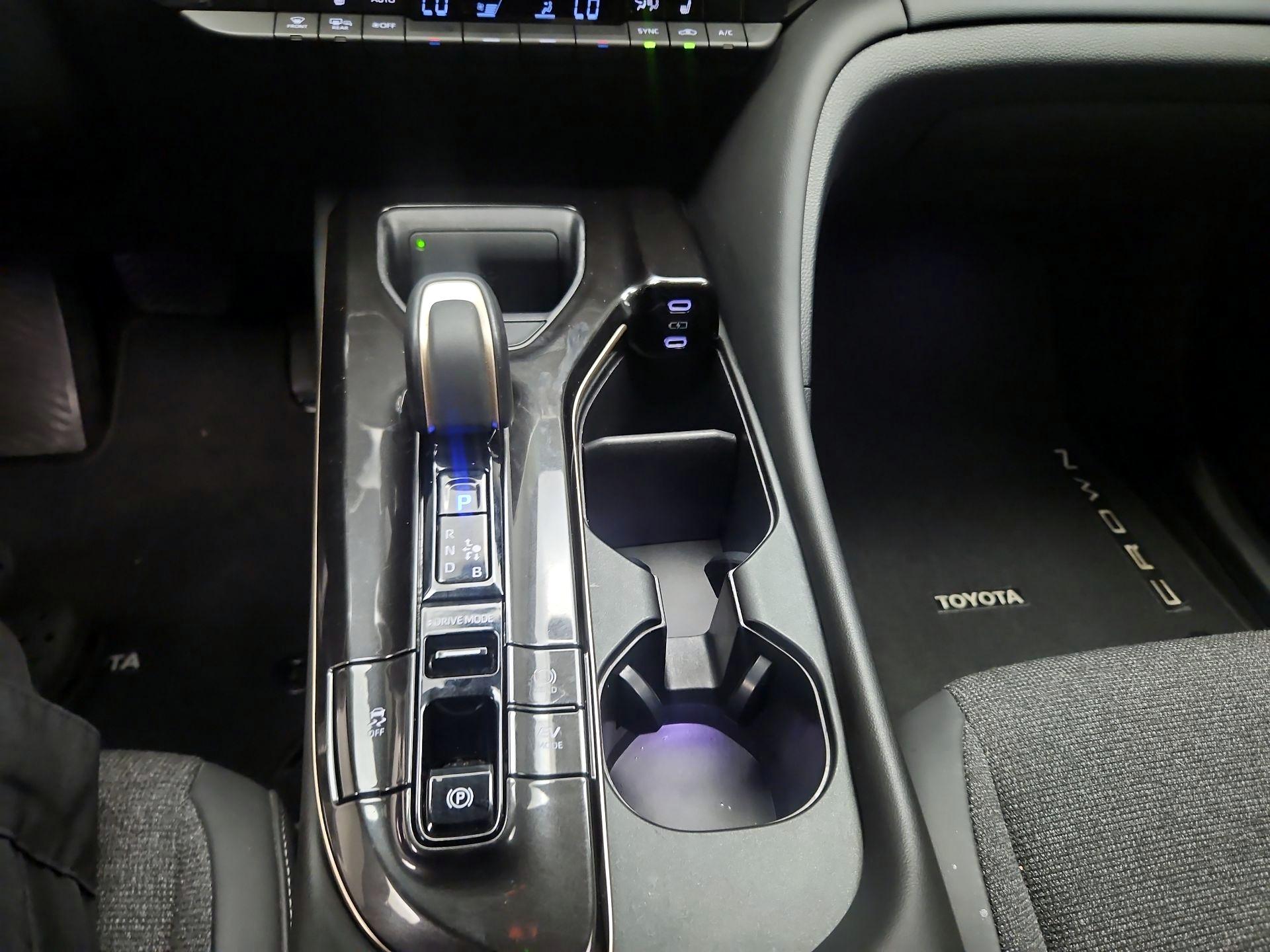 Thumbnail: 2024 Toyota Crown - 16