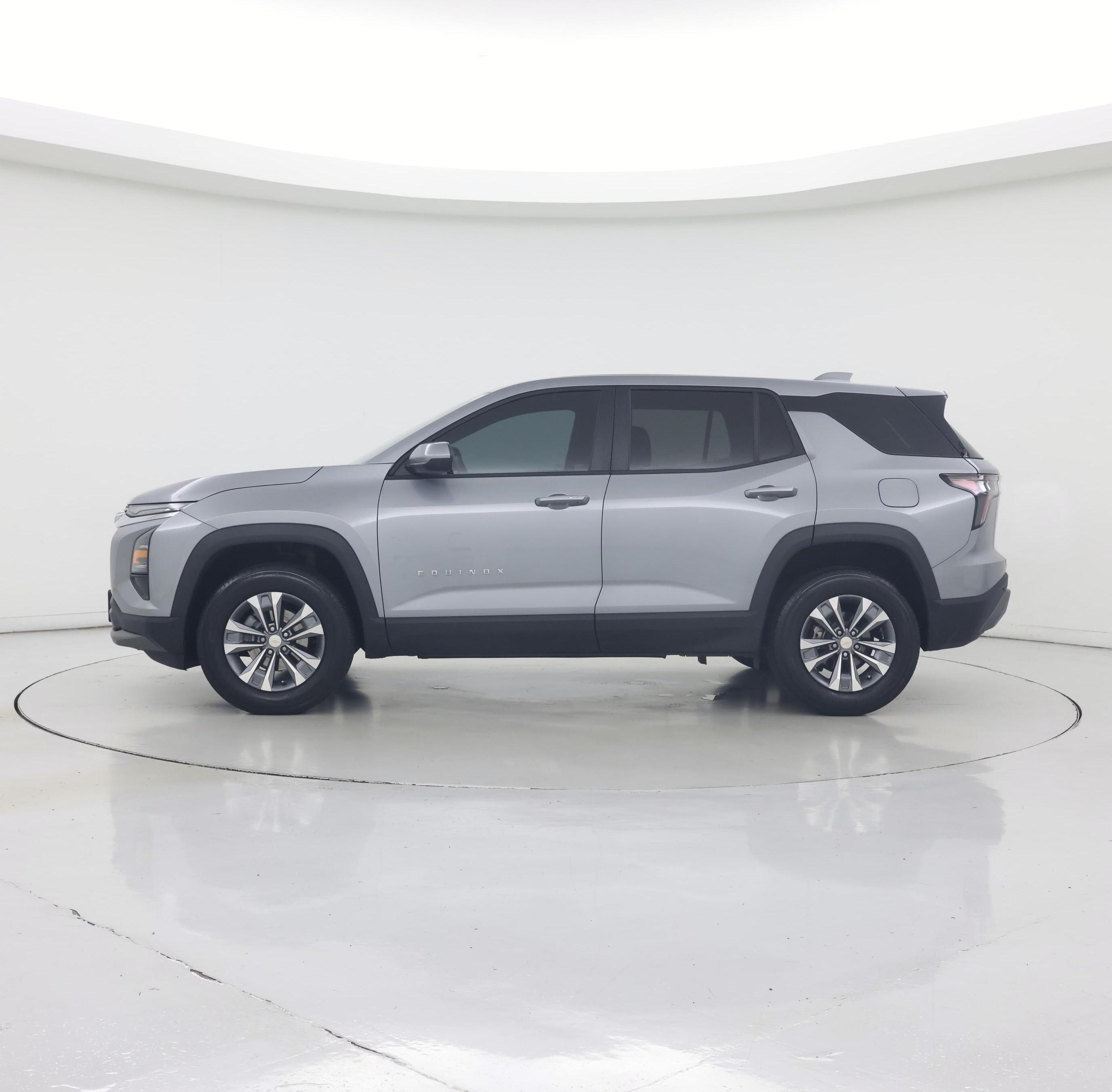 Thumbnail: 2026 Chevrolet Equinox - 3