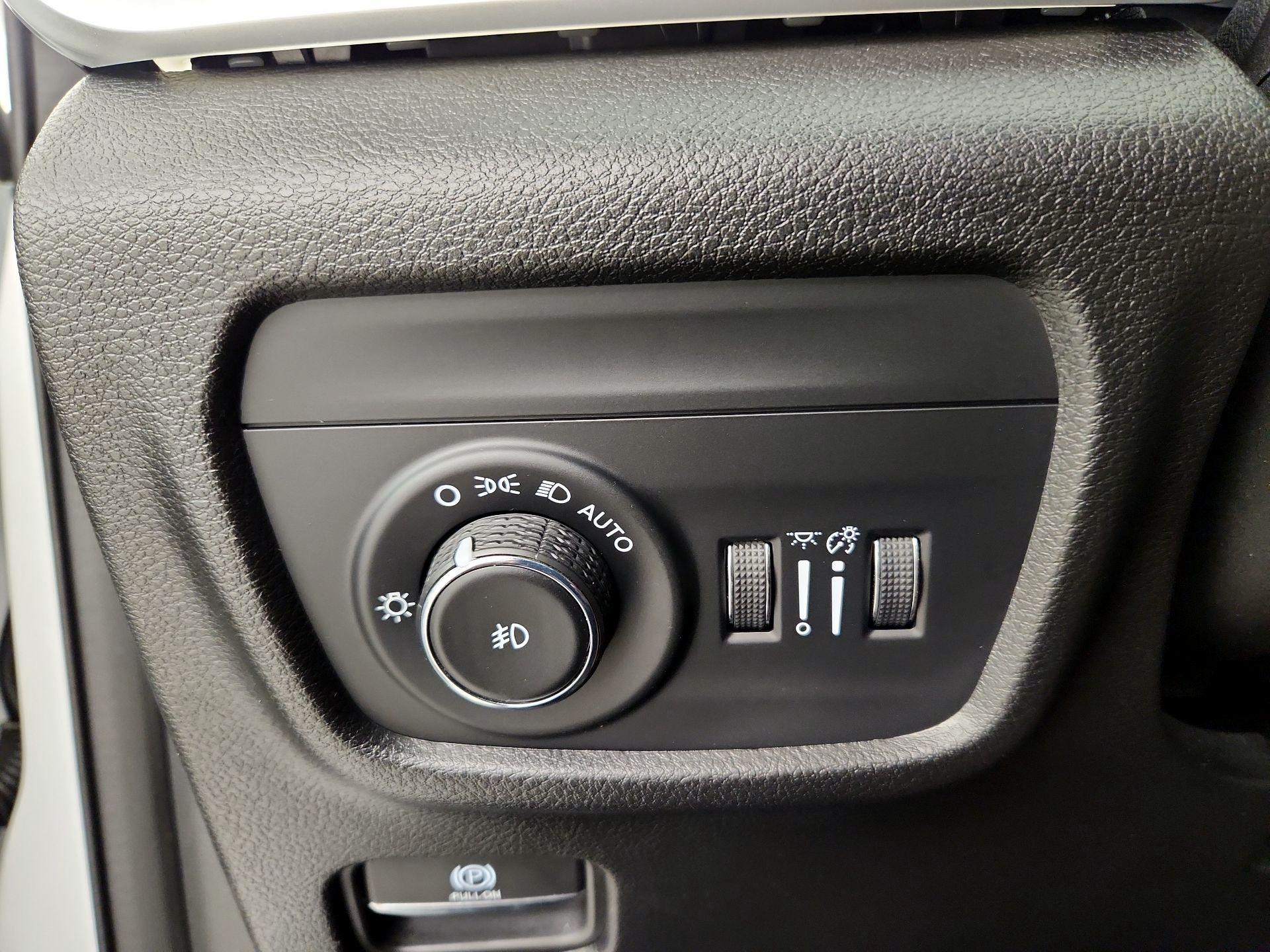 Thumbnail: 2023 Jeep Grand Cherokee - 13