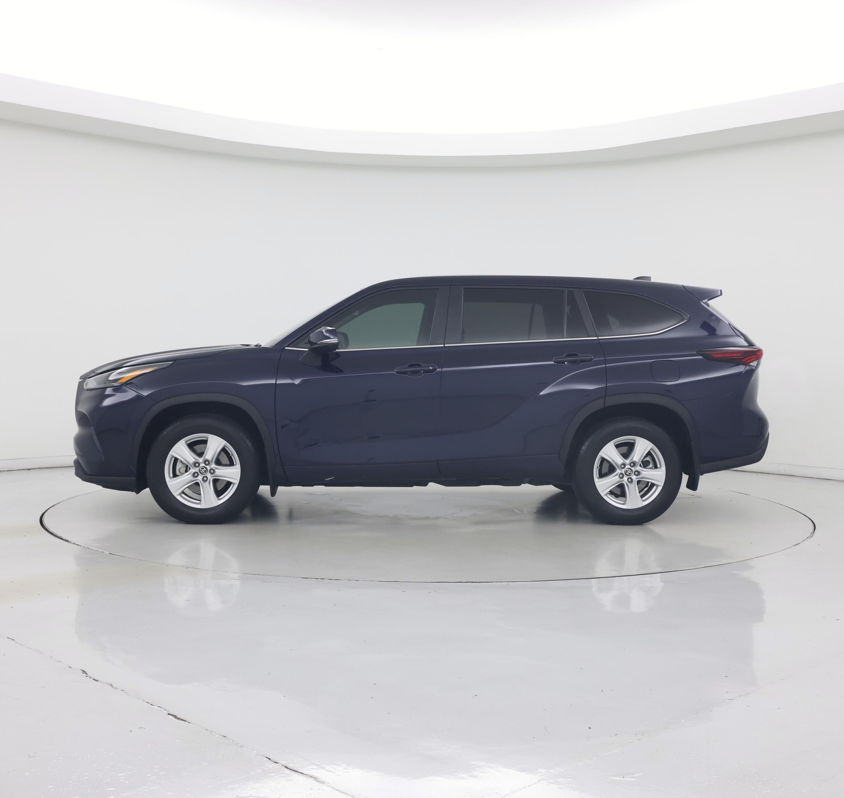Thumbnail: 2024 Toyota Highlander - 3