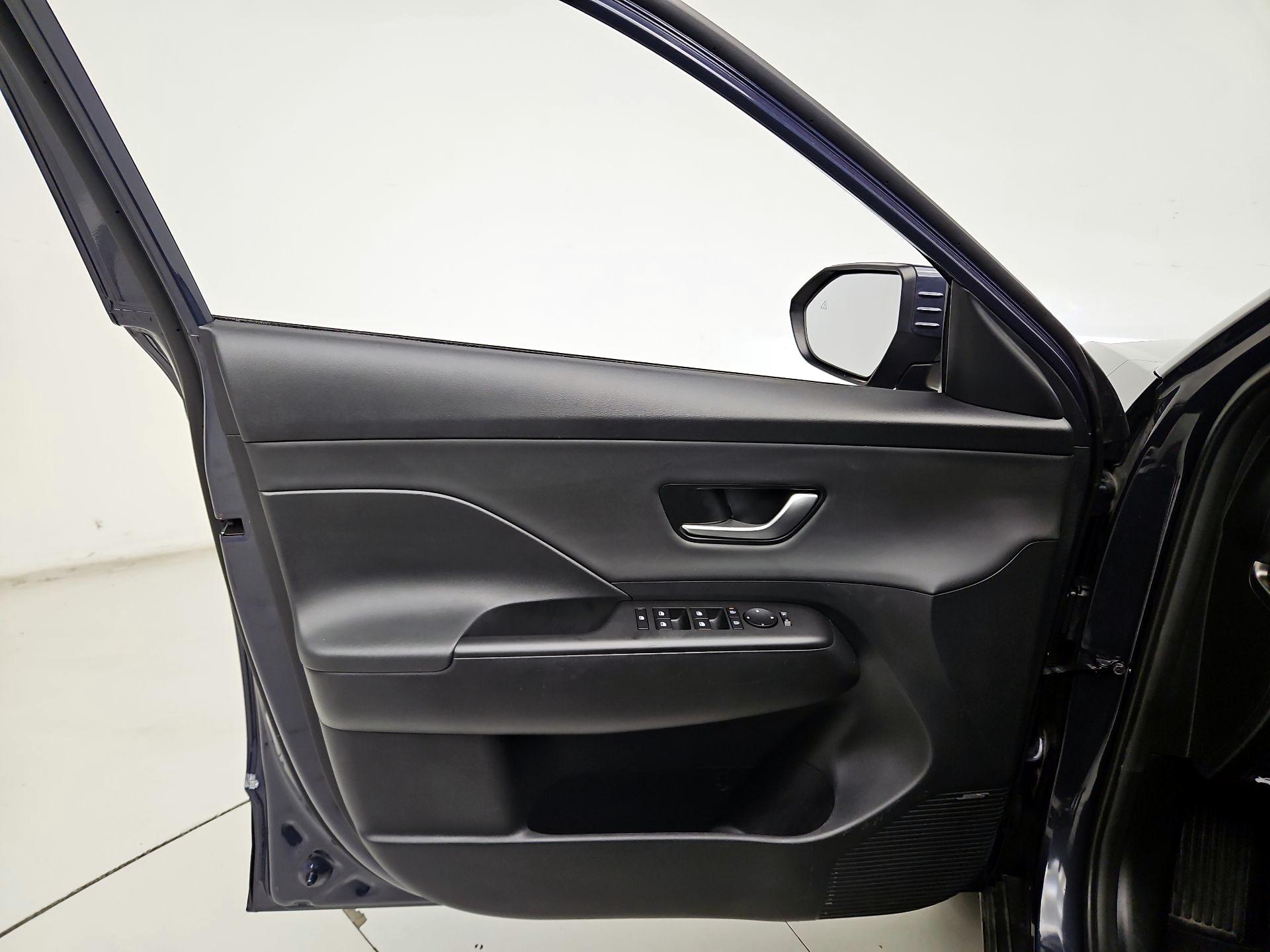 Thumbnail: 2025 Hyundai Kona - 12