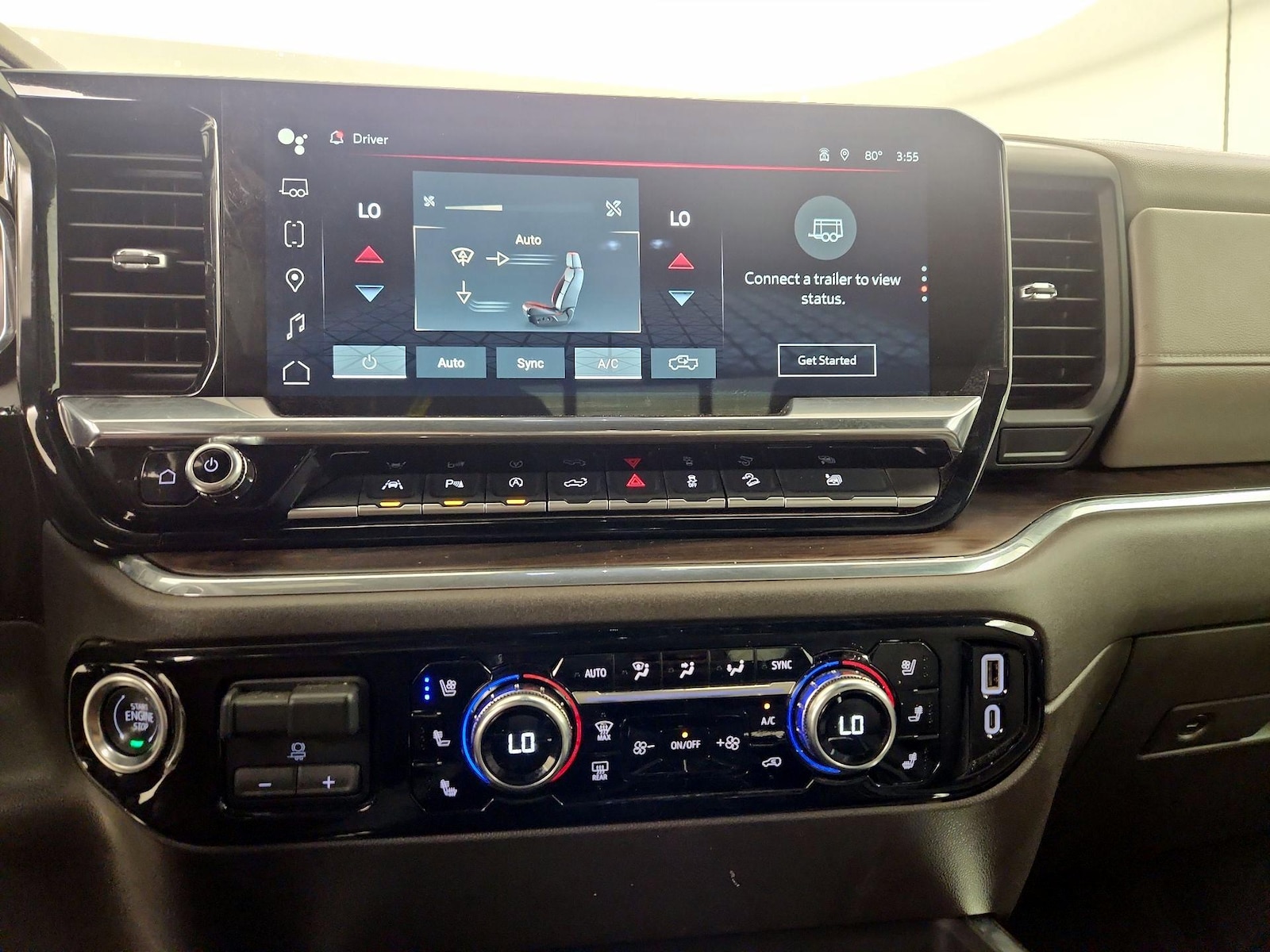 2025 GMC Sierra 1500 SLT - Photo 18