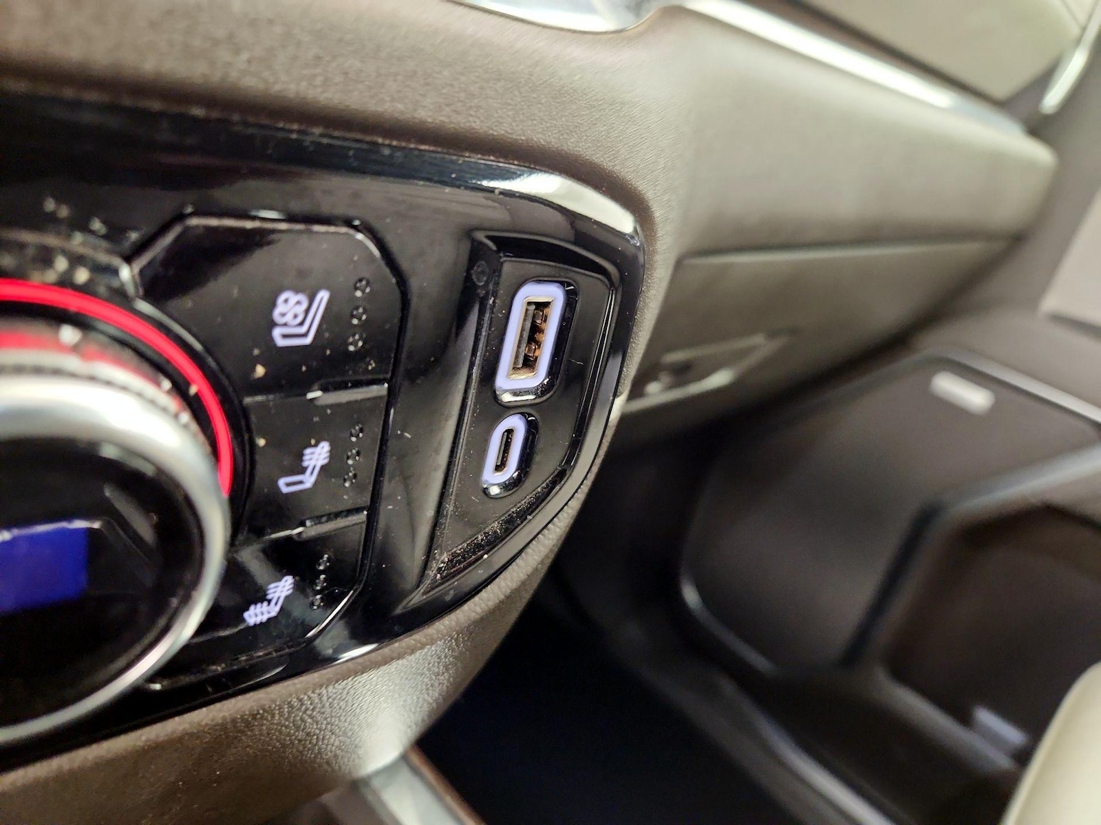 2025 GMC Sierra 1500 SLT - Photo 20