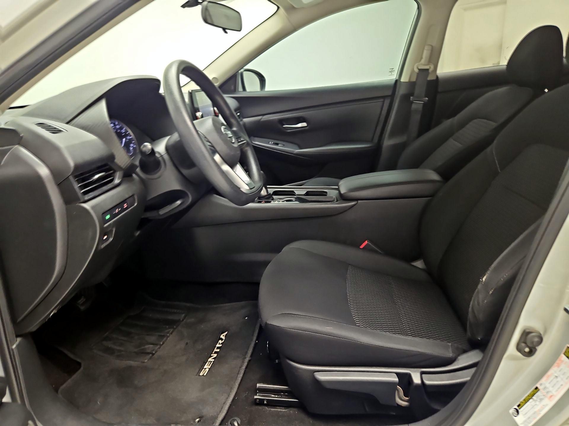Thumbnail: 2023 Nissan Sentra - 11