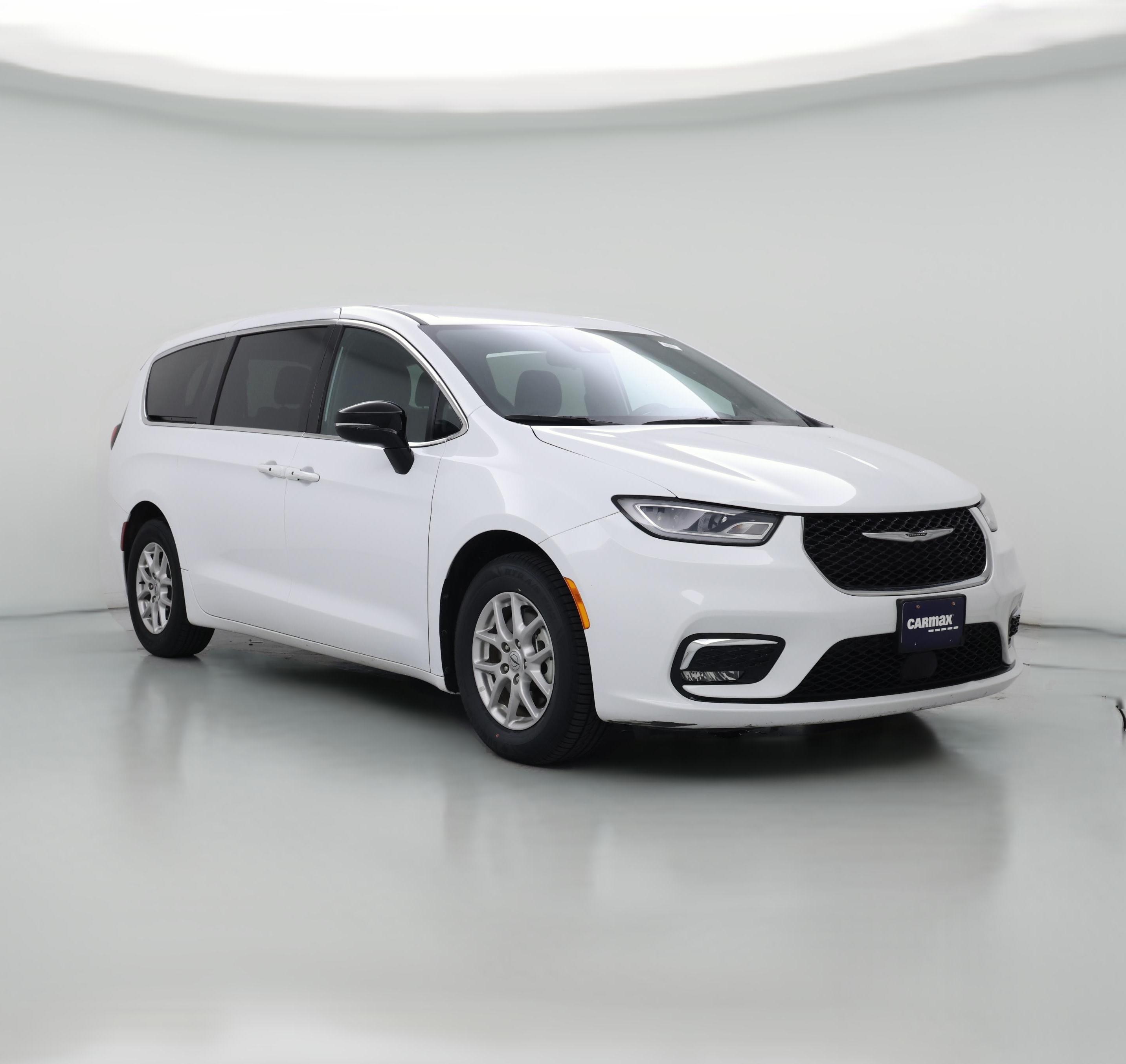 Thumbnail: 2024 Chrysler Pacifica - 1