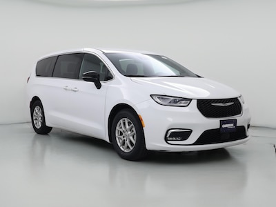 2024 Chrysler Pacifica Touring