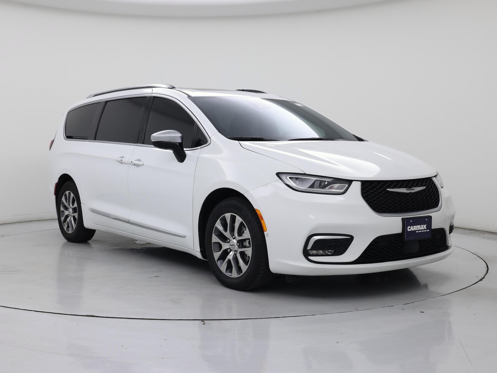 2025 Chrysler Pacifica PHEV Pinnacle - Photo 2