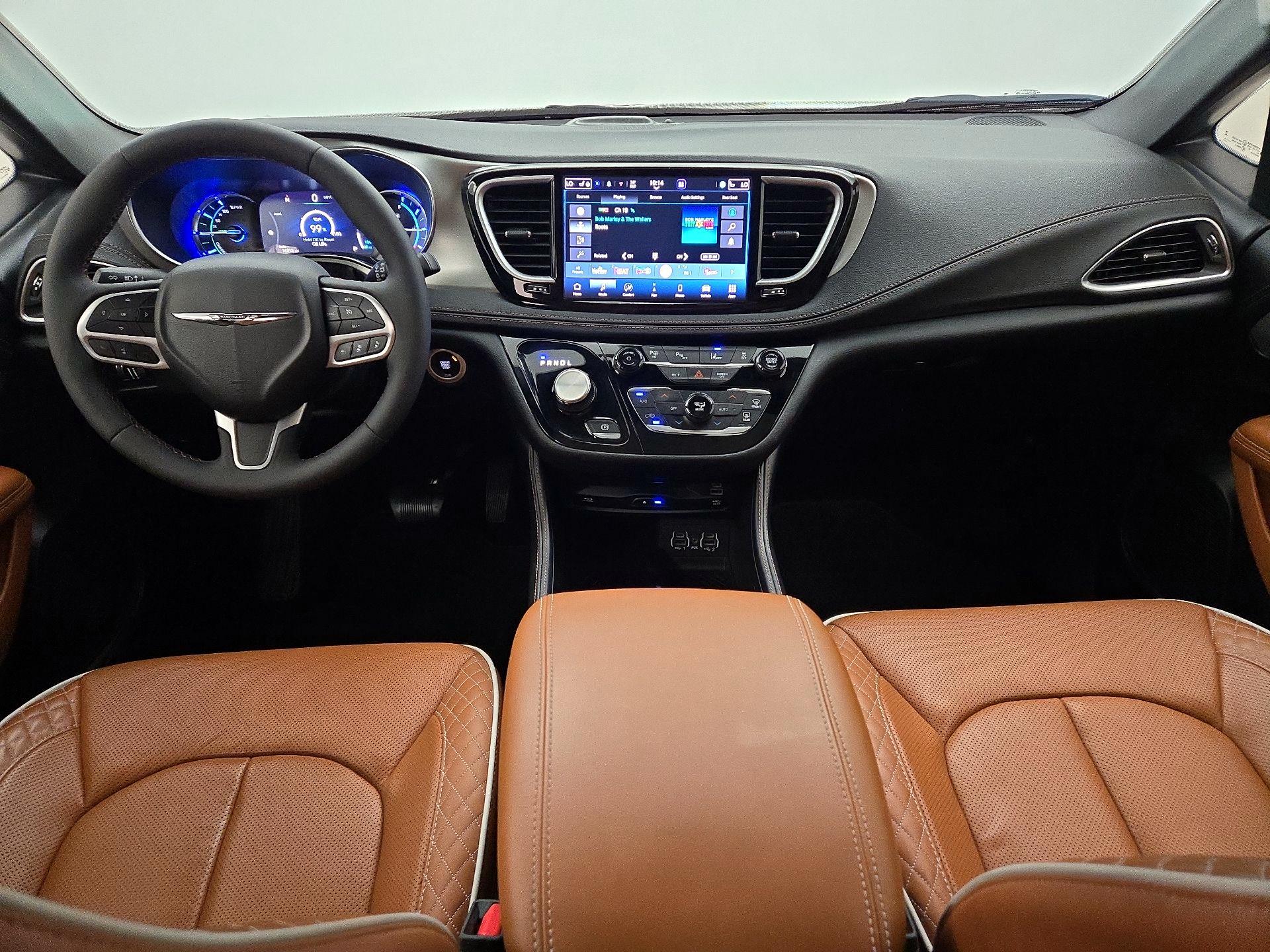 Thumbnail: 2025 Chrysler Pacifica - 9