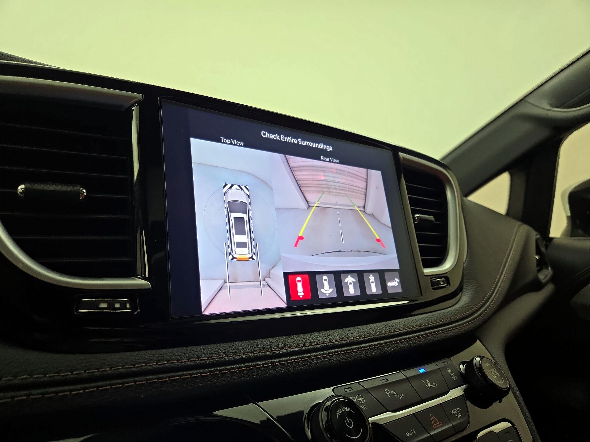 Thumbnail: 2025 Chrysler Pacifica - 15