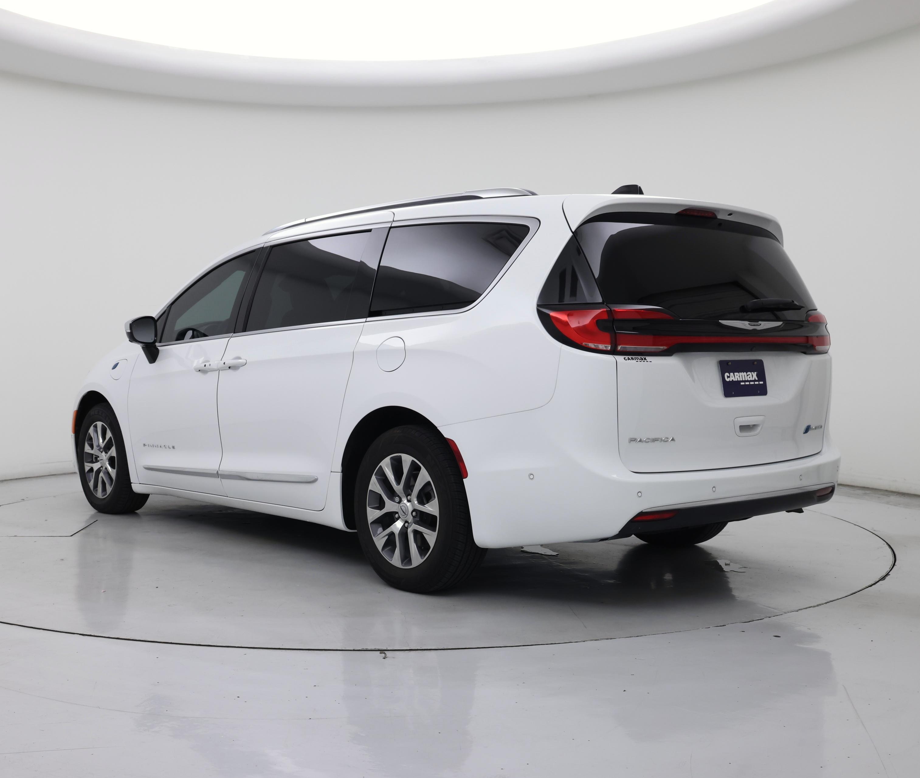 Thumbnail: 2025 Chrysler Pacifica - 2