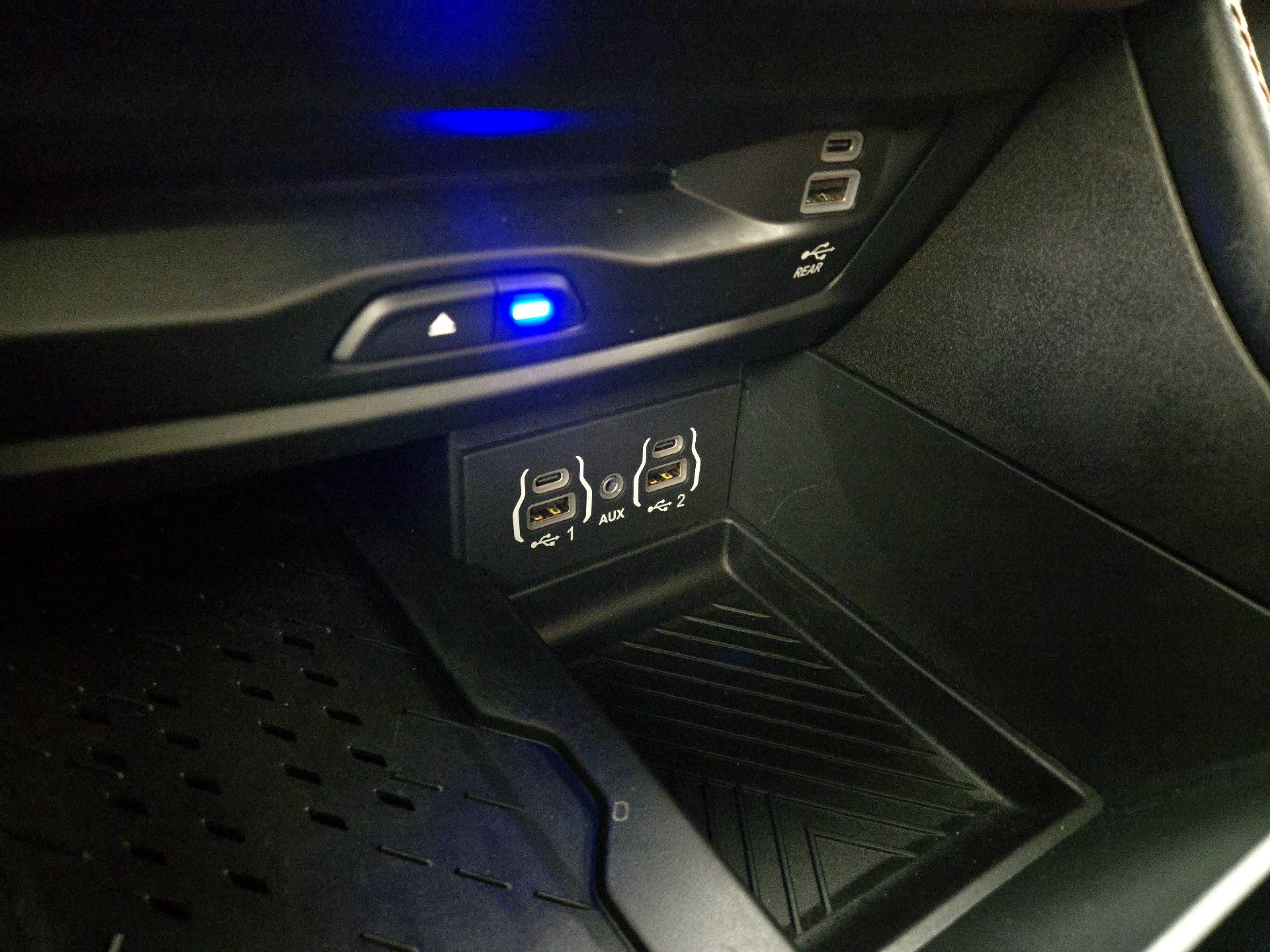 Thumbnail: 2025 Chrysler Pacifica - 19