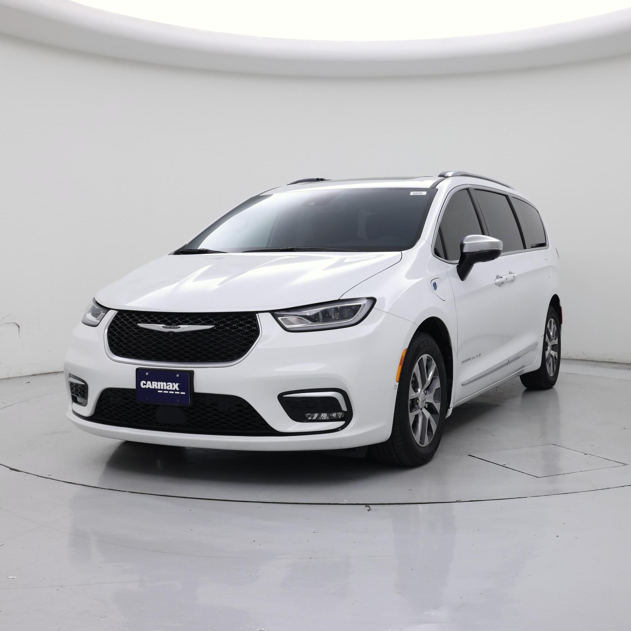 Thumbnail: 2025 Chrysler Pacifica - 4
