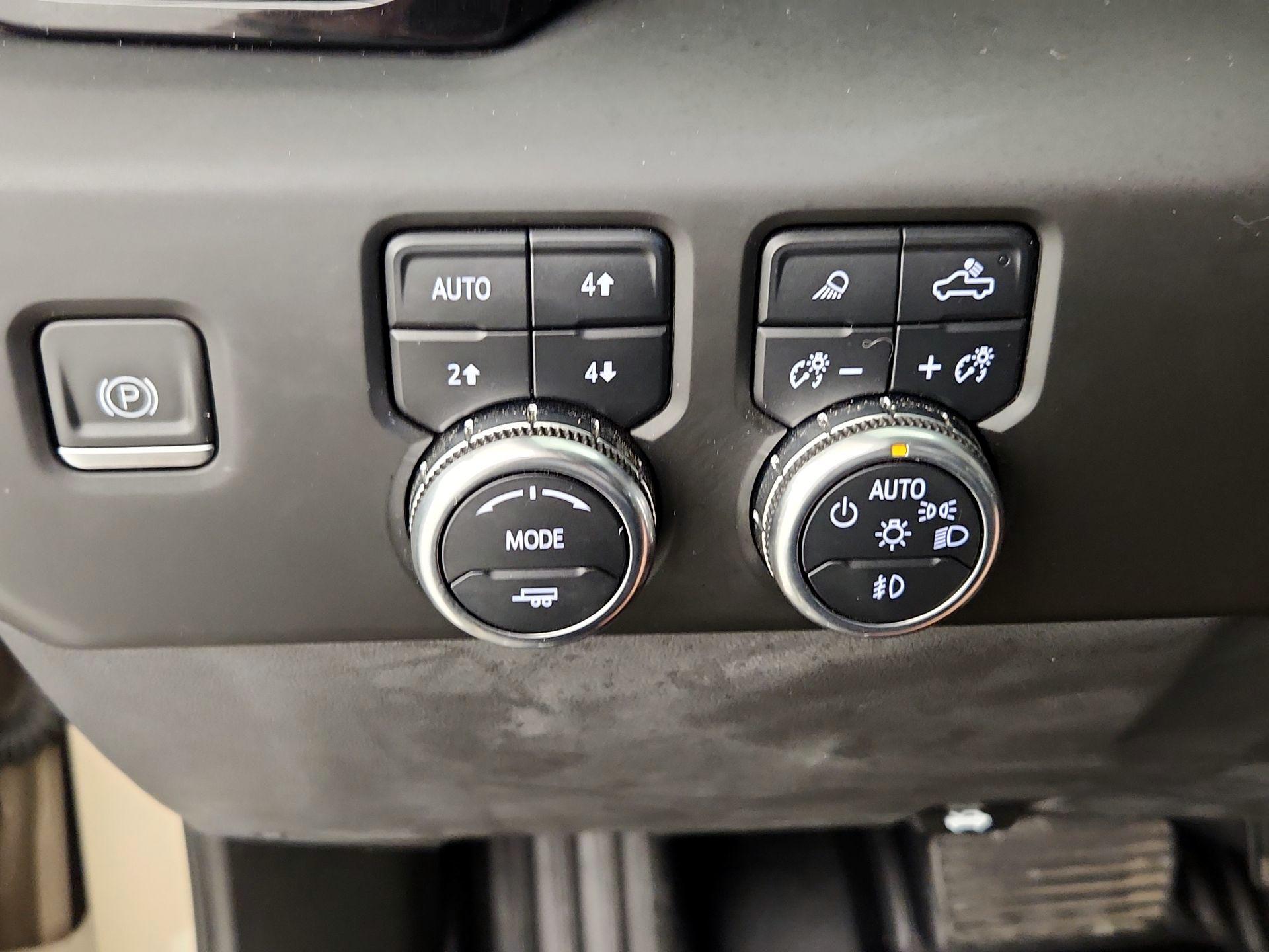 Thumbnail: 2022 GMC Sierra 1500 - 13