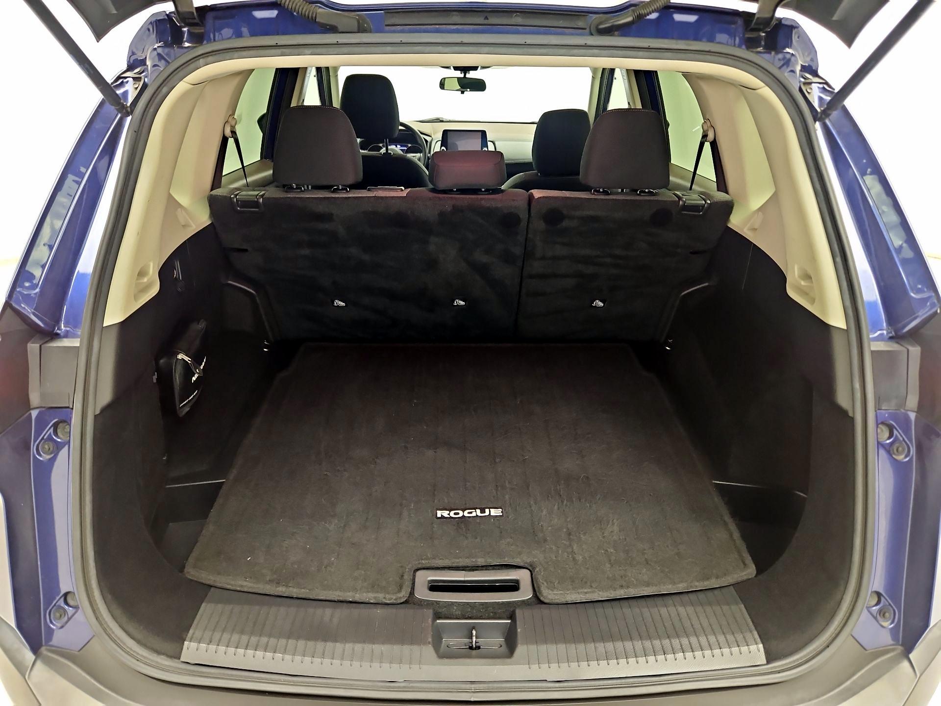 Thumbnail: 2021 Nissan Rogue - 18