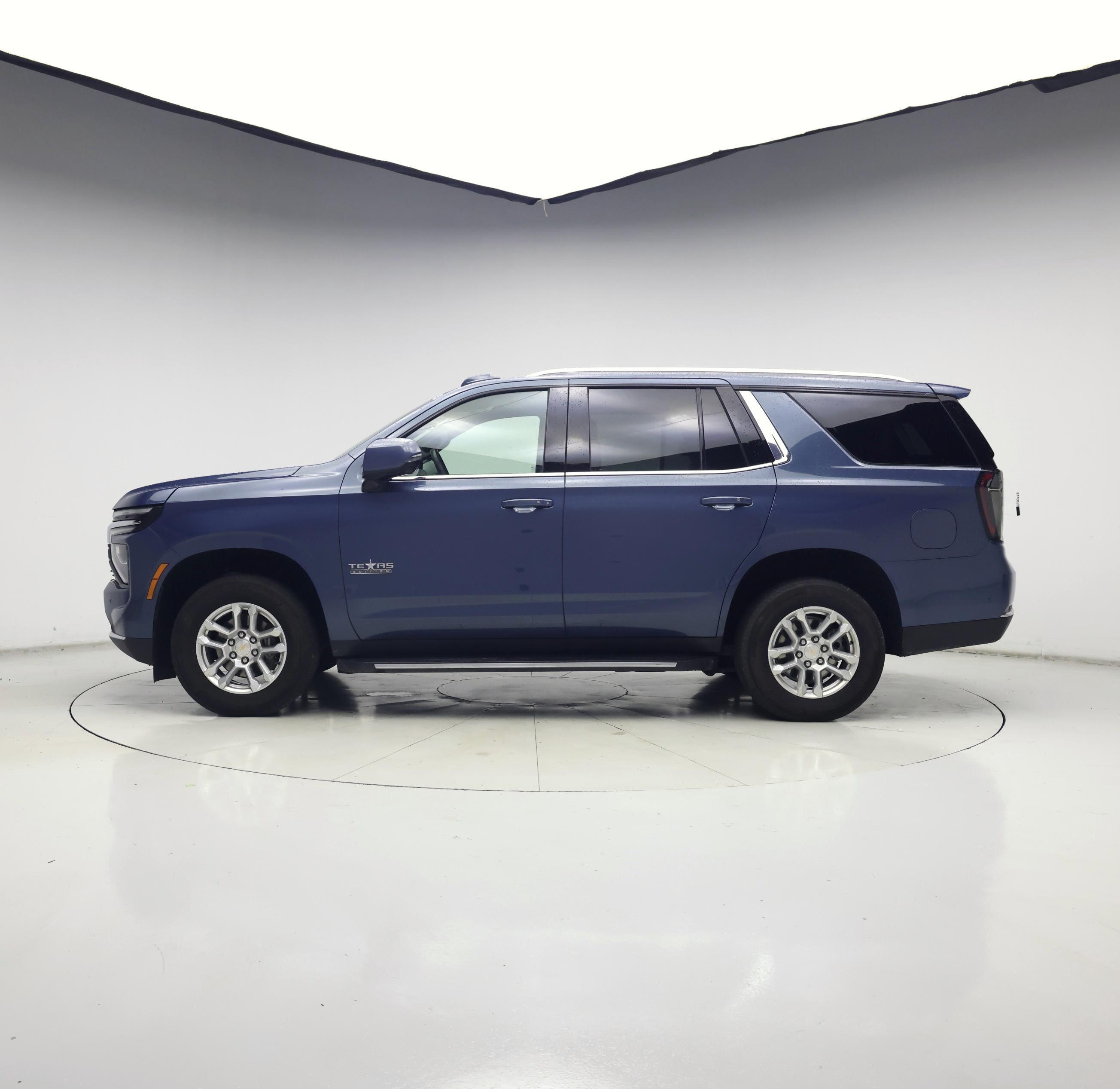 Thumbnail: 2025 Chevrolet Tahoe - 3