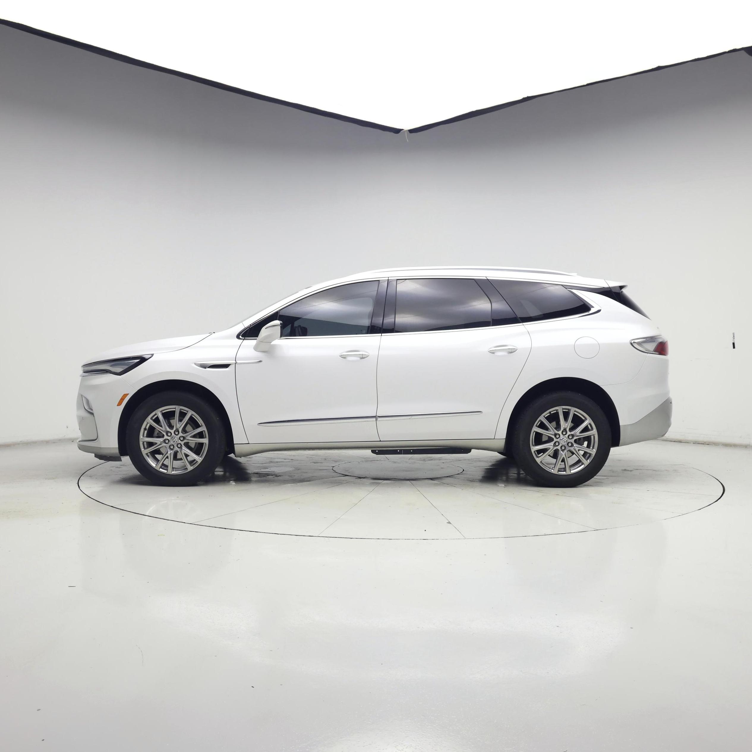 Thumbnail: 2023 Buick Enclave - 3