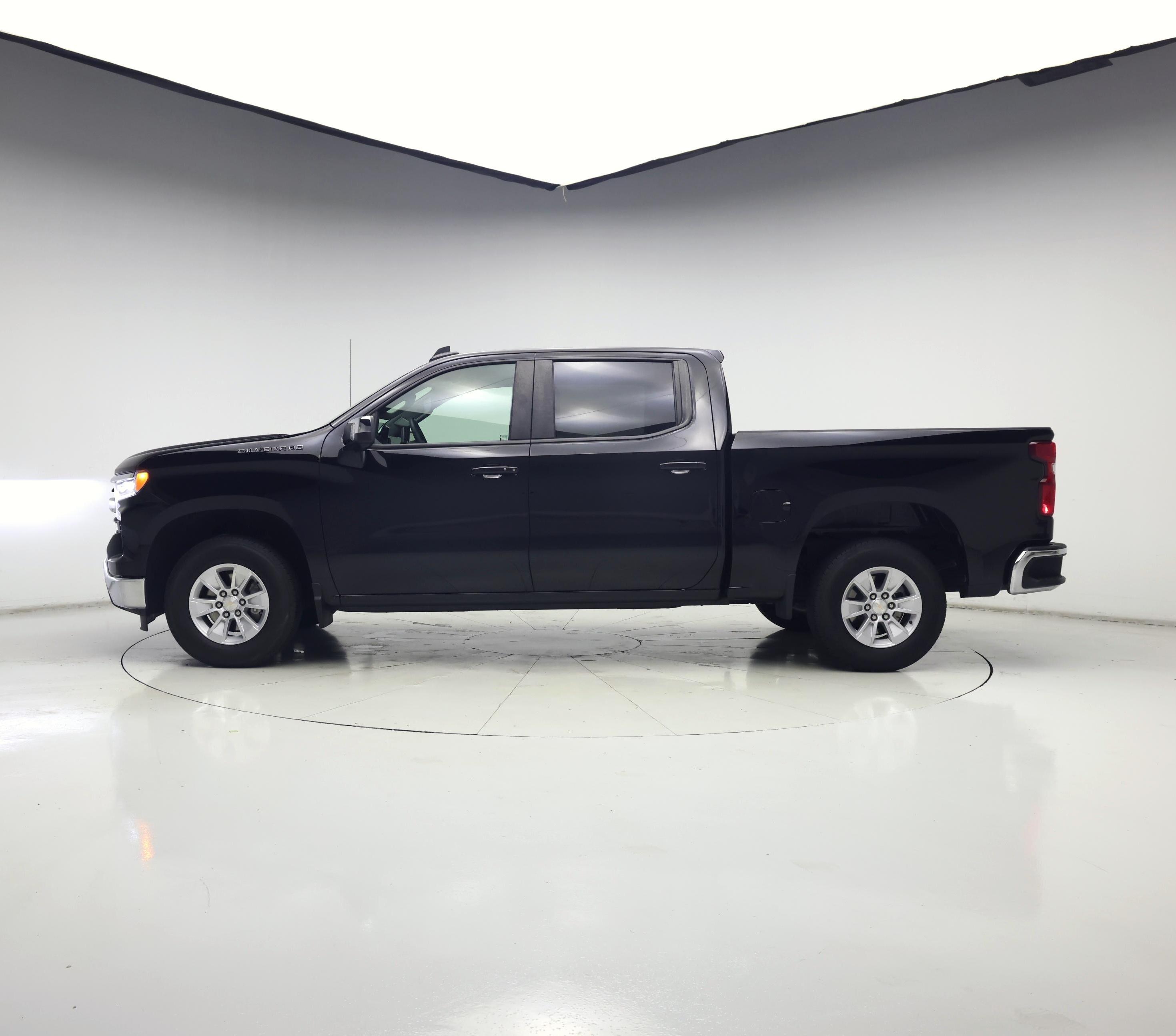 Thumbnail: 2025 Chevrolet Silverado 1500 - 3