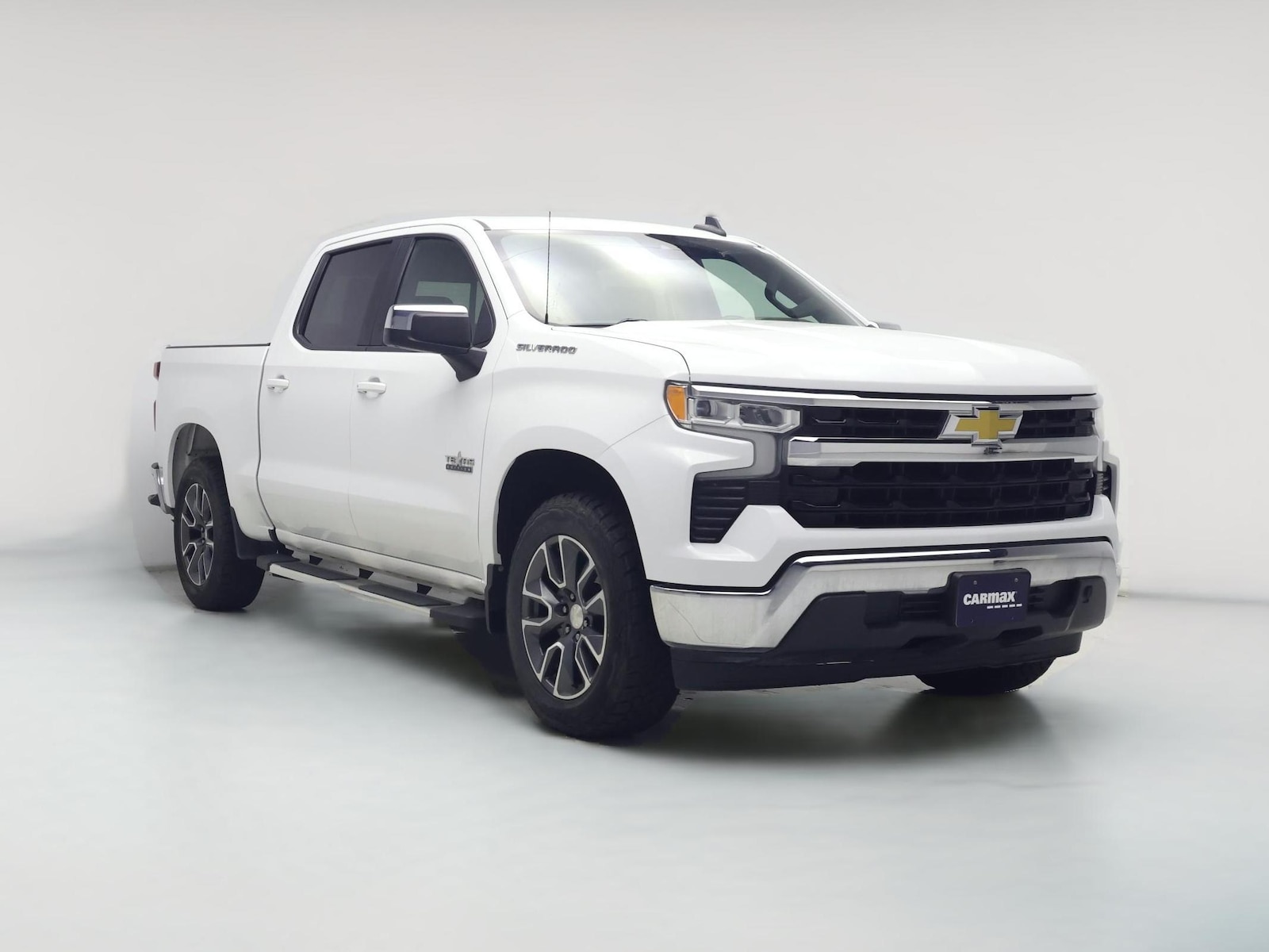 2022 Chevrolet Silverado 1500 LT - Photo 1