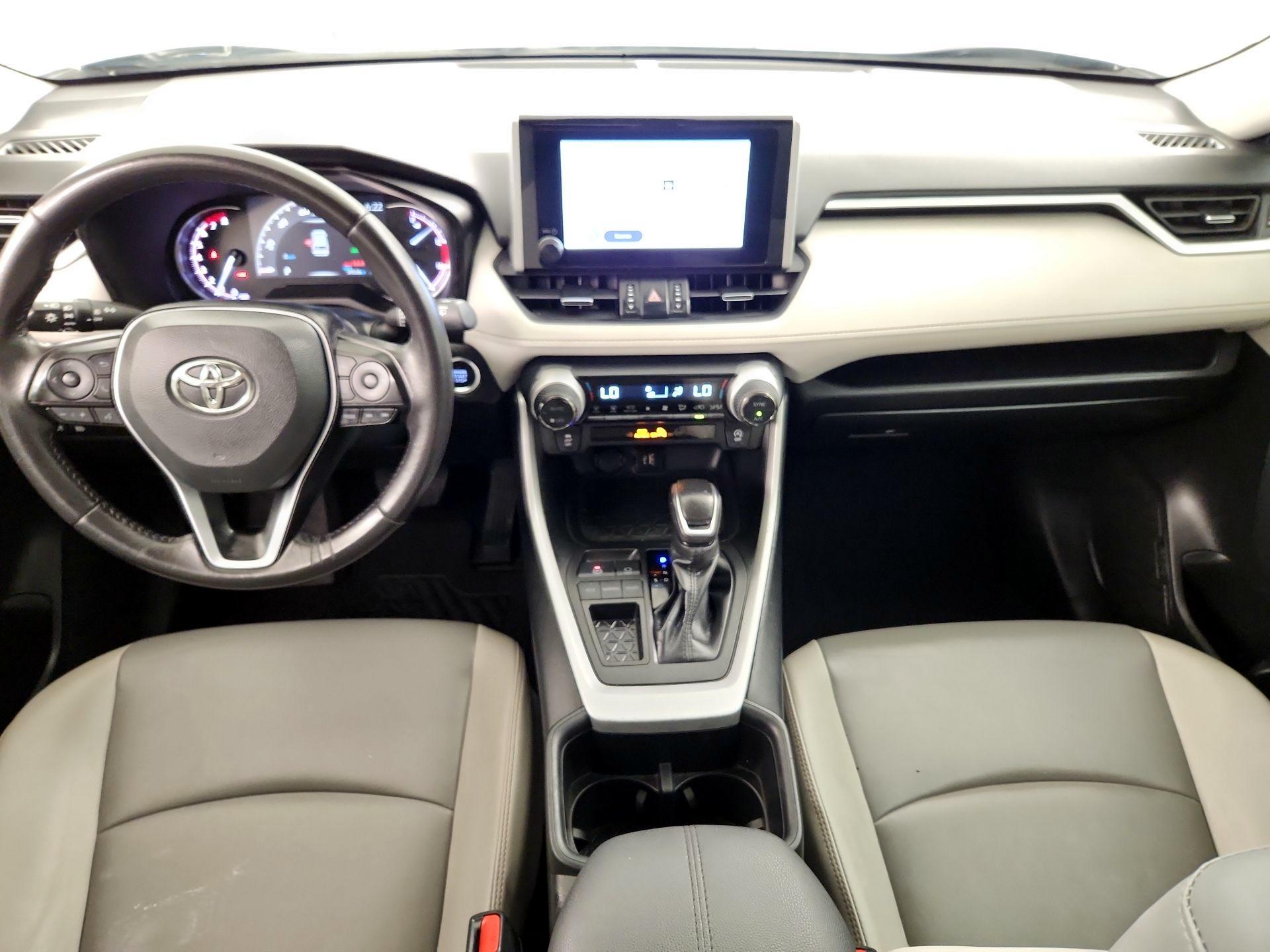 Thumbnail: 2024 Toyota RAV4 - 9