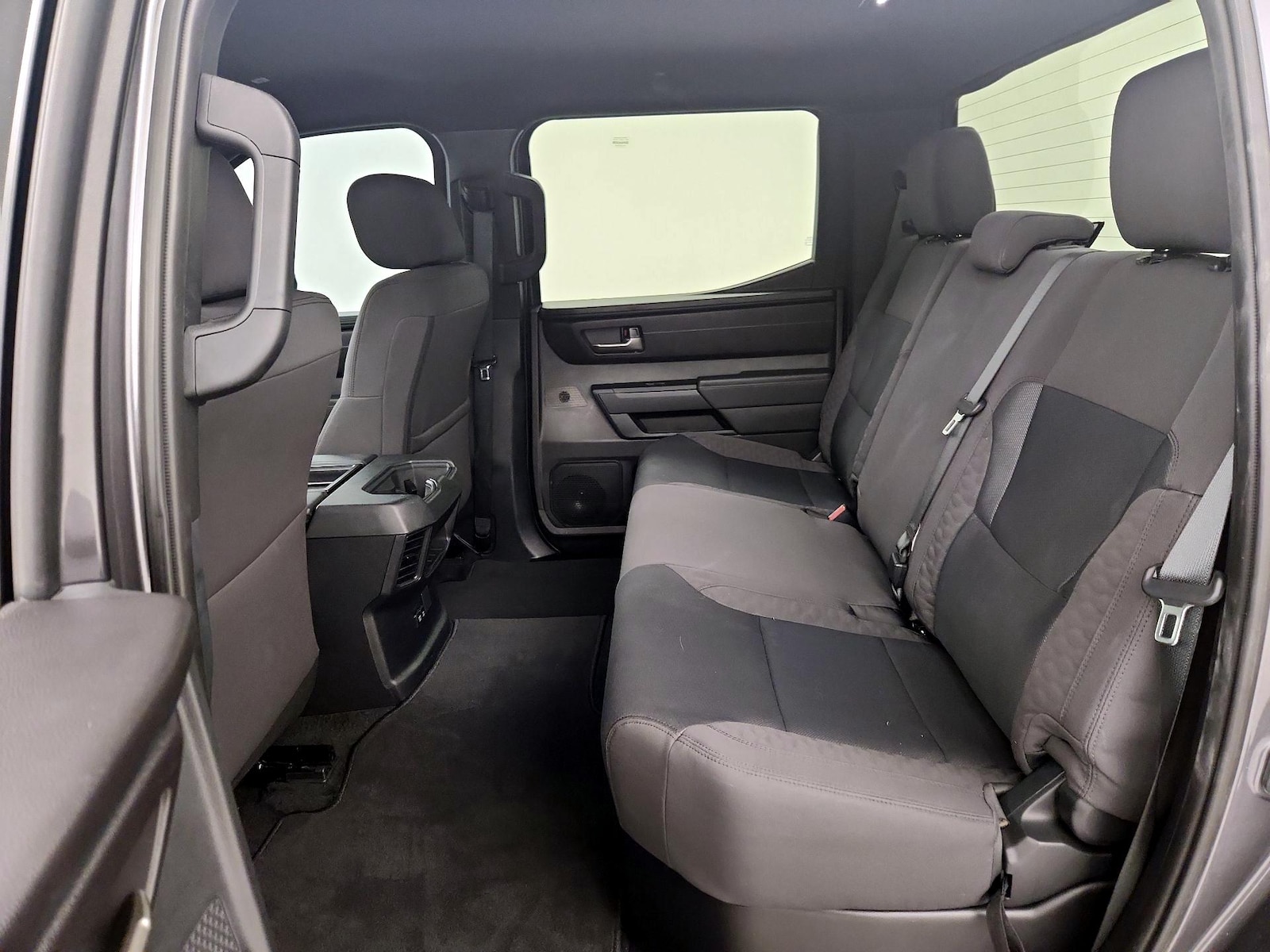2025 Toyota Tundra SR5 - Photo 20