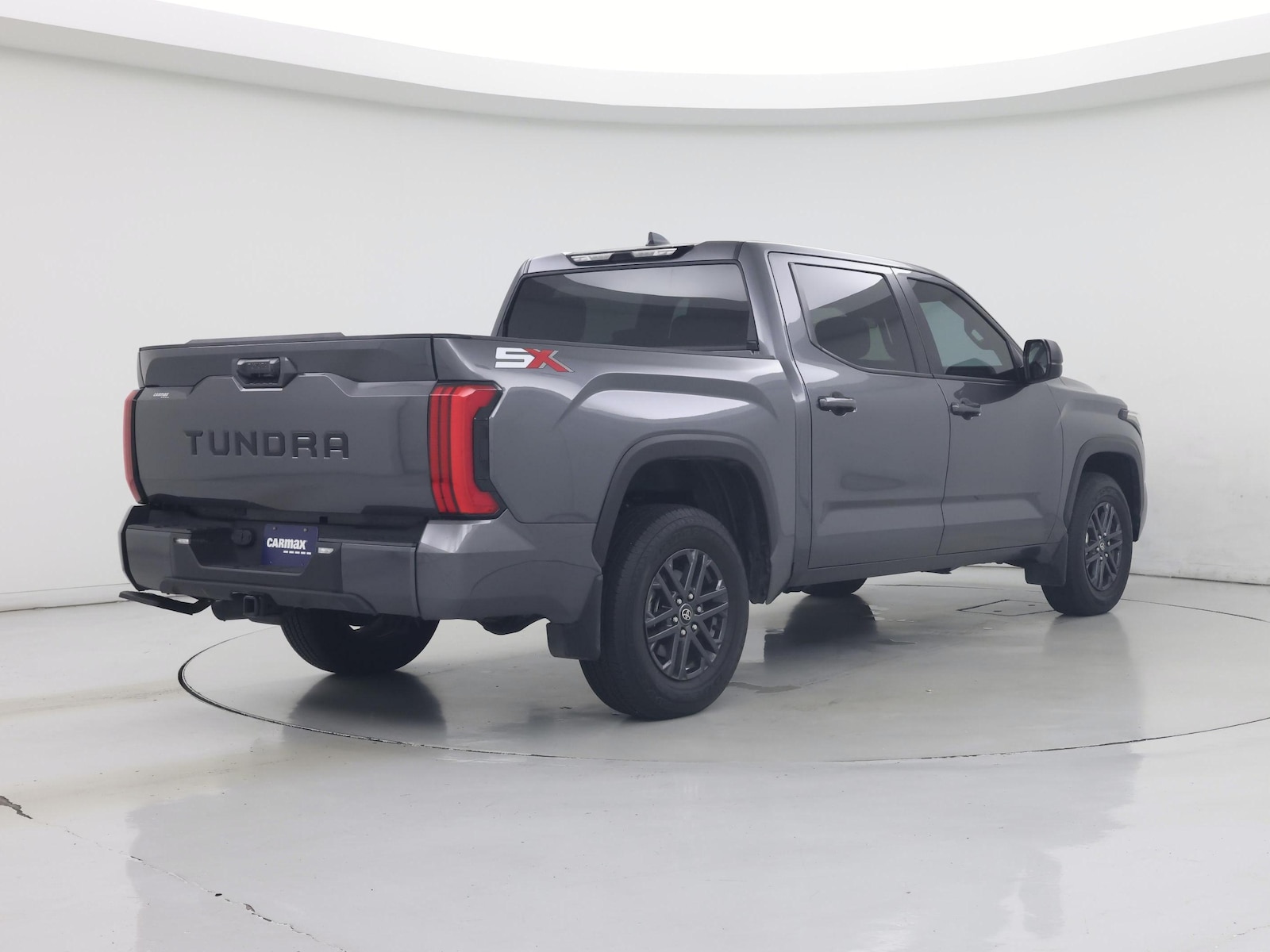 2025 Toyota Tundra SR5 - Photo 9