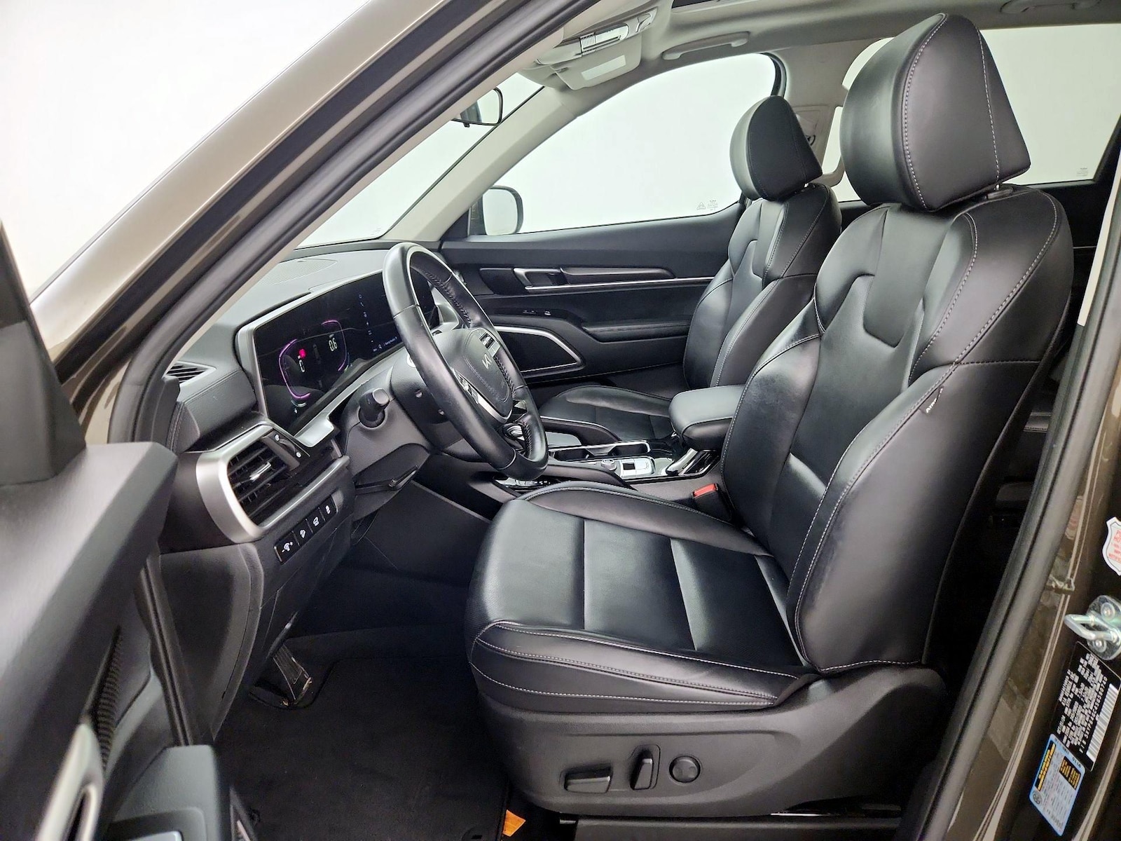2025 Kia Telluride S - Photo 12