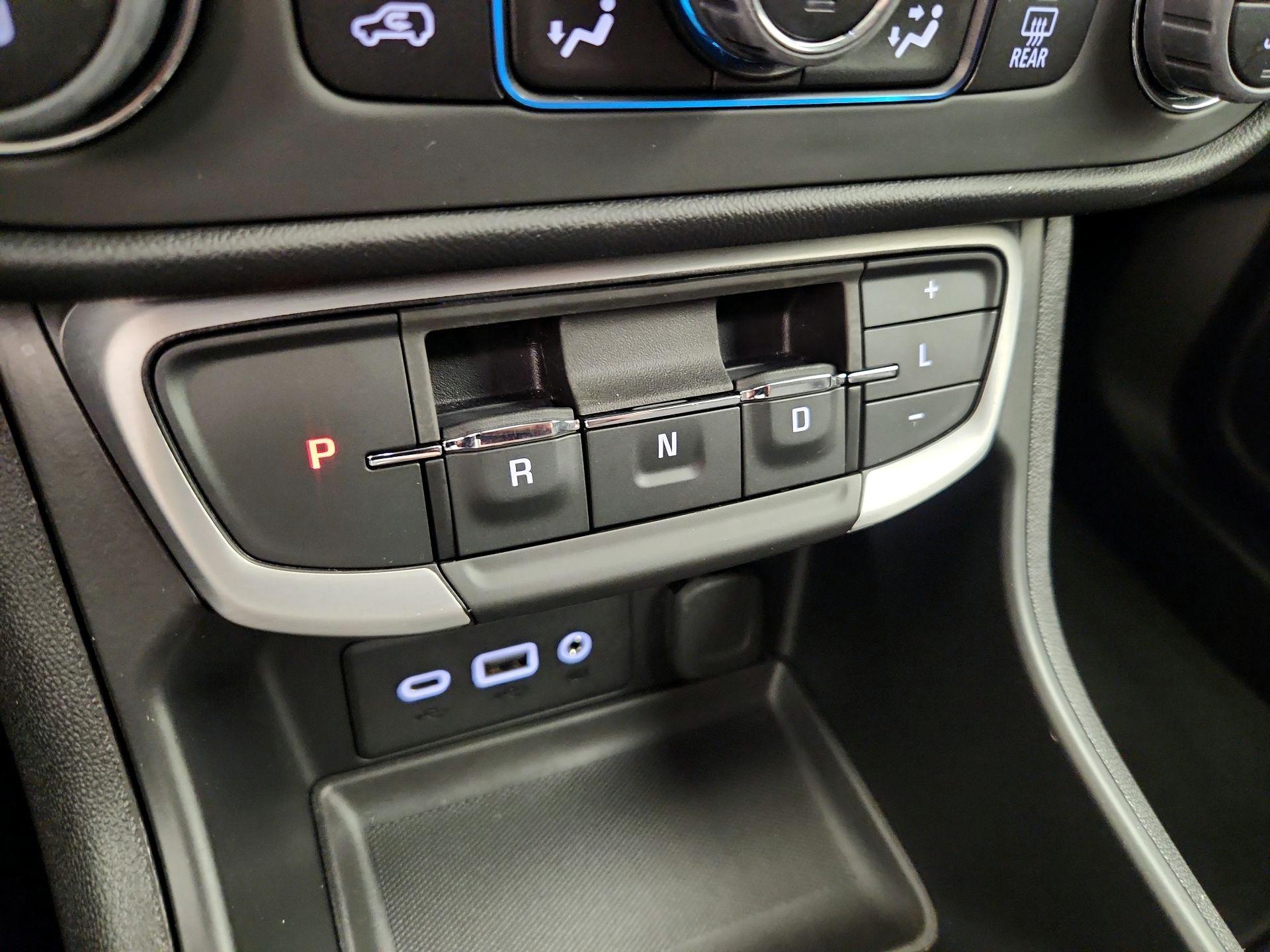 Thumbnail: 2023 GMC Terrain - 17