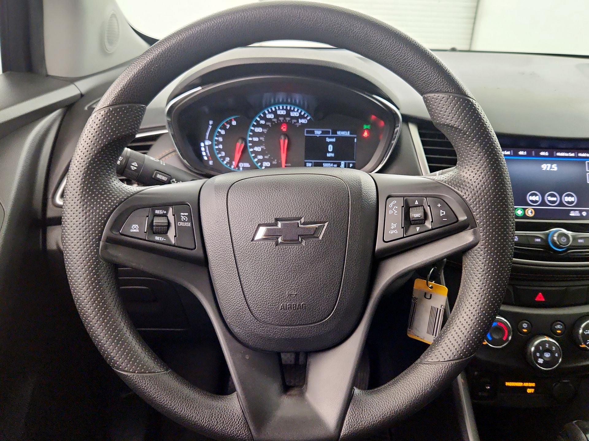 Thumbnail: 2022 Chevrolet Trax - 10