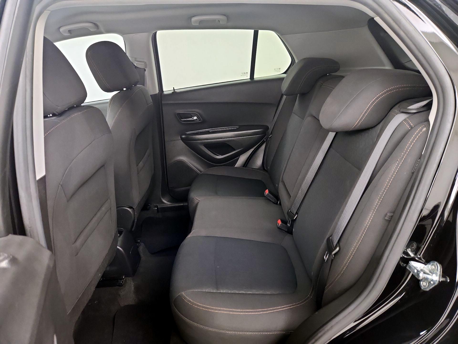 Thumbnail: 2022 Chevrolet Trax - 18