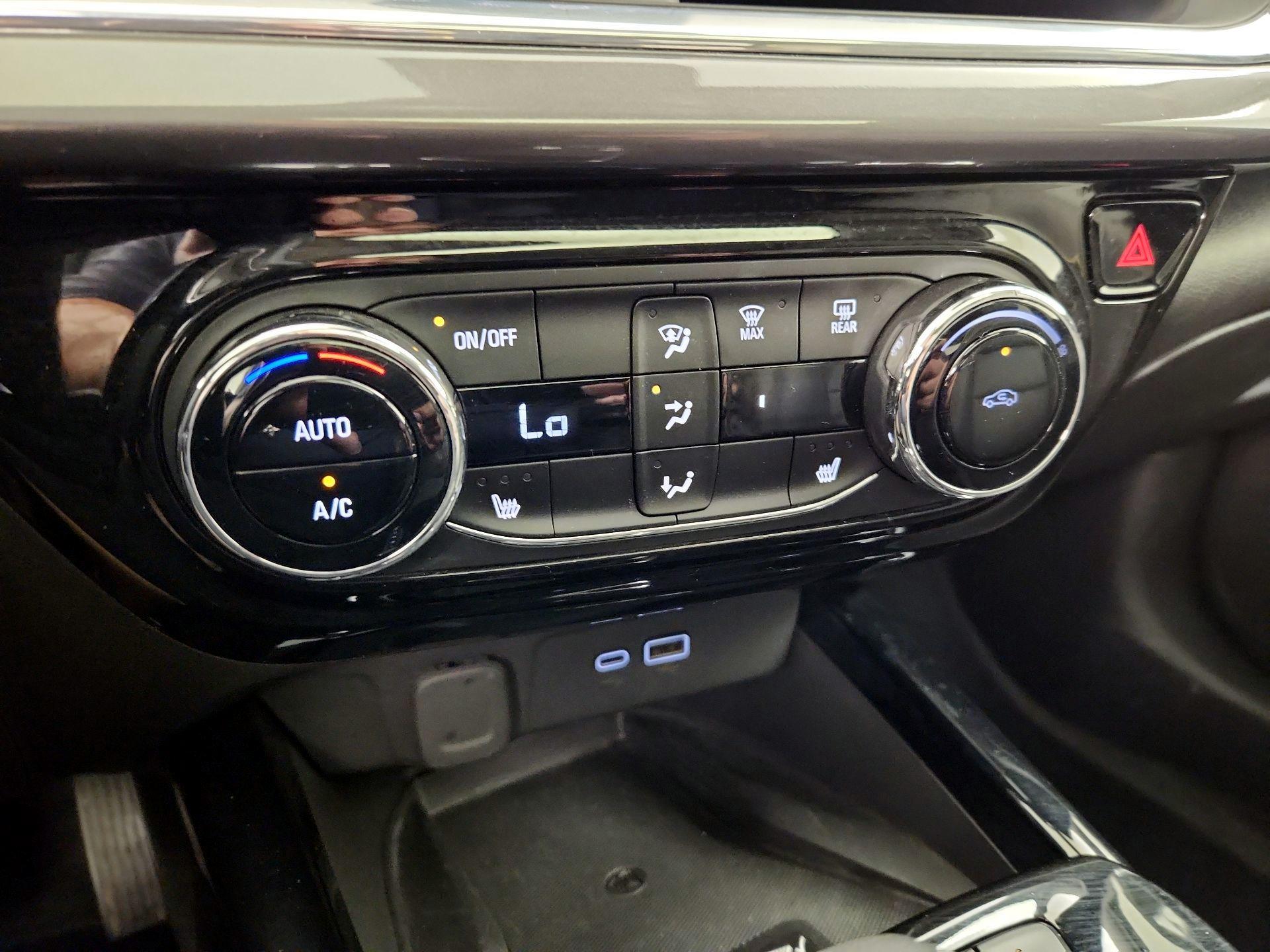 Thumbnail: 2024 Chevrolet Trax - 16
