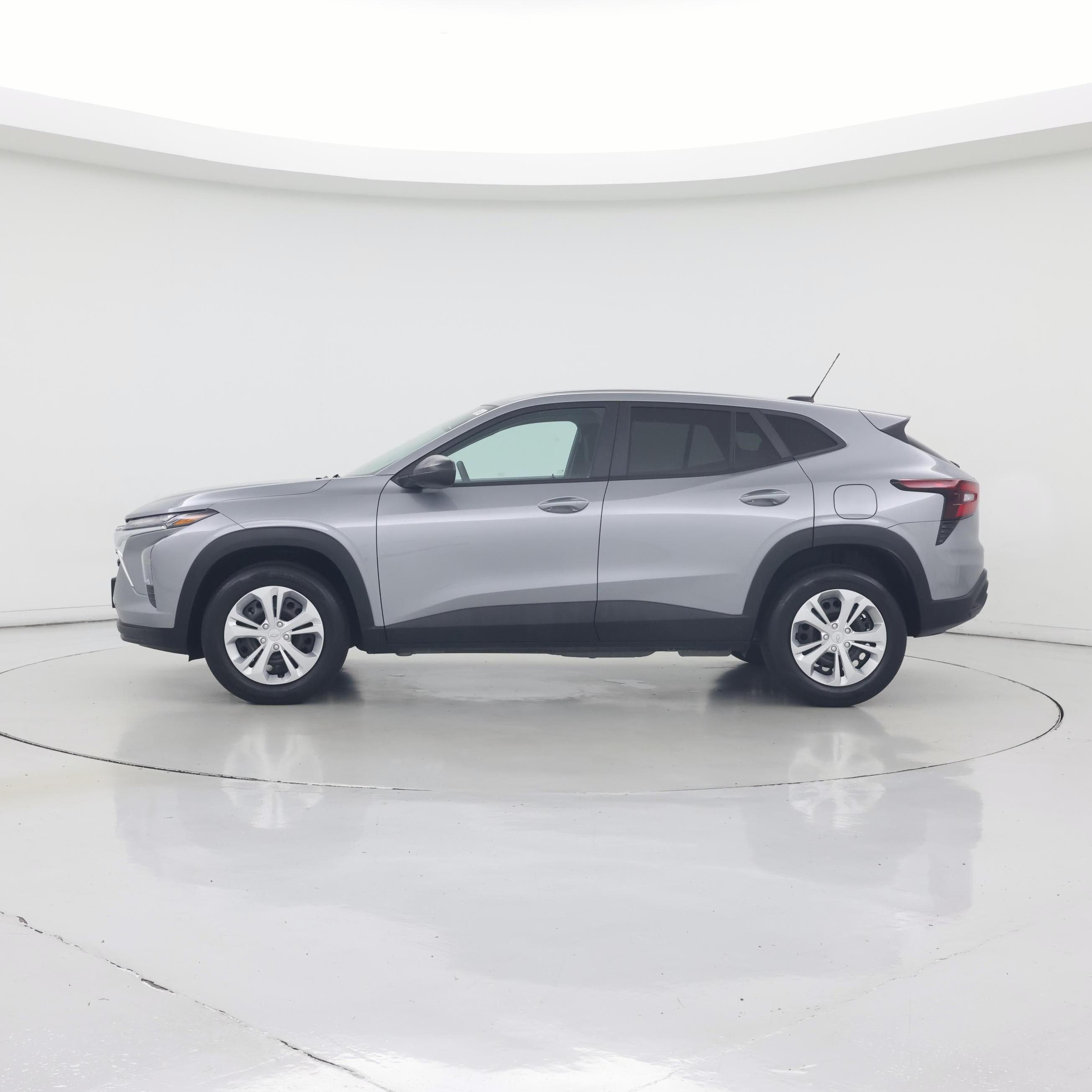 Thumbnail: 2024 Chevrolet Trax - 3