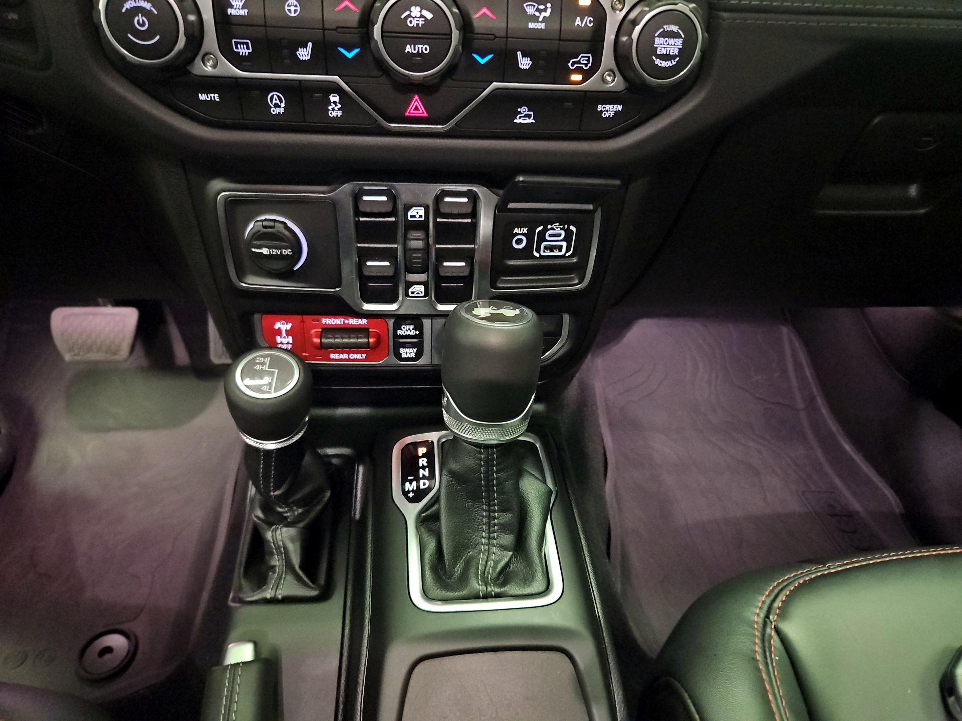 Thumbnail: 2025 Jeep Wrangler - 16