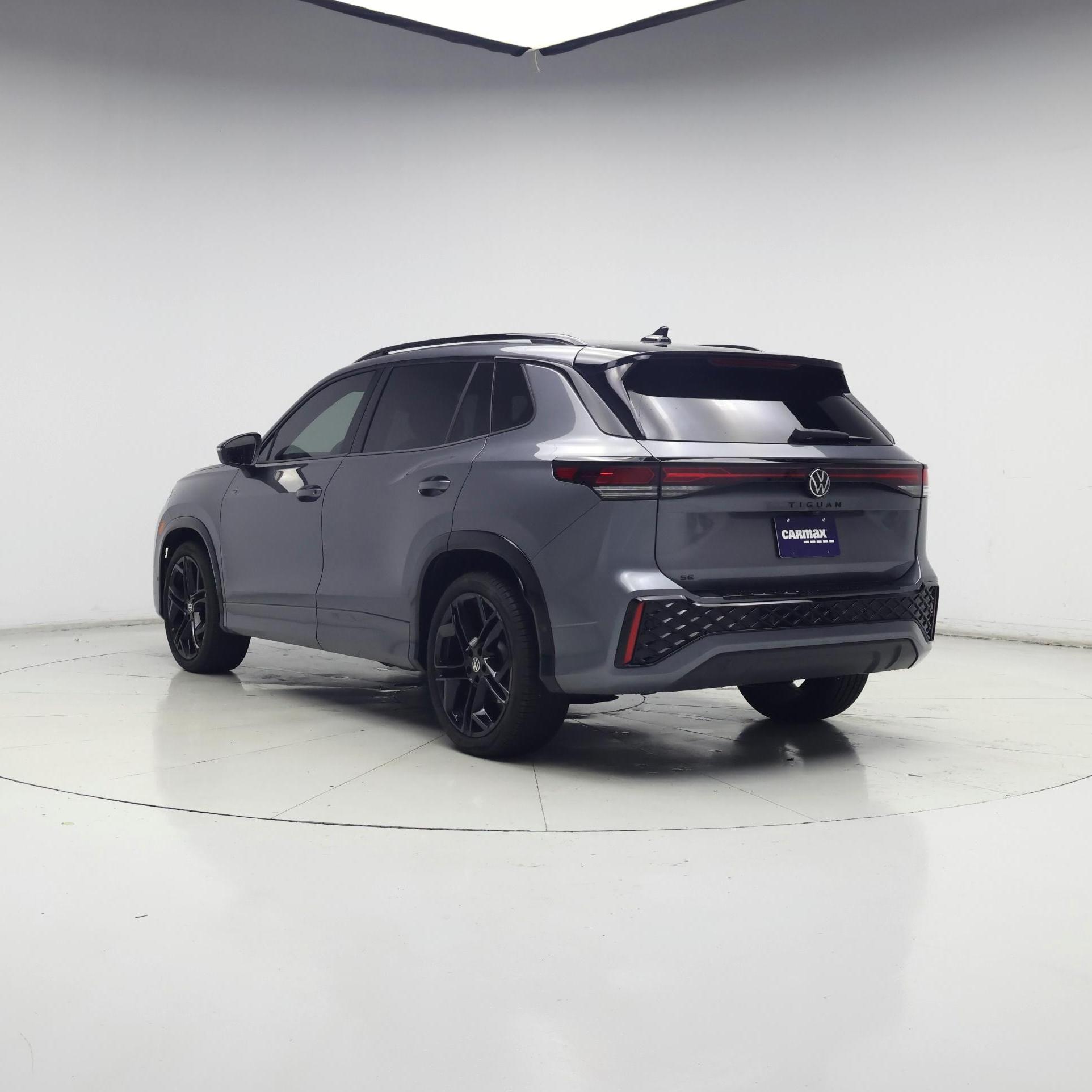 Thumbnail: 2026 Volkswagen Tiguan - 2