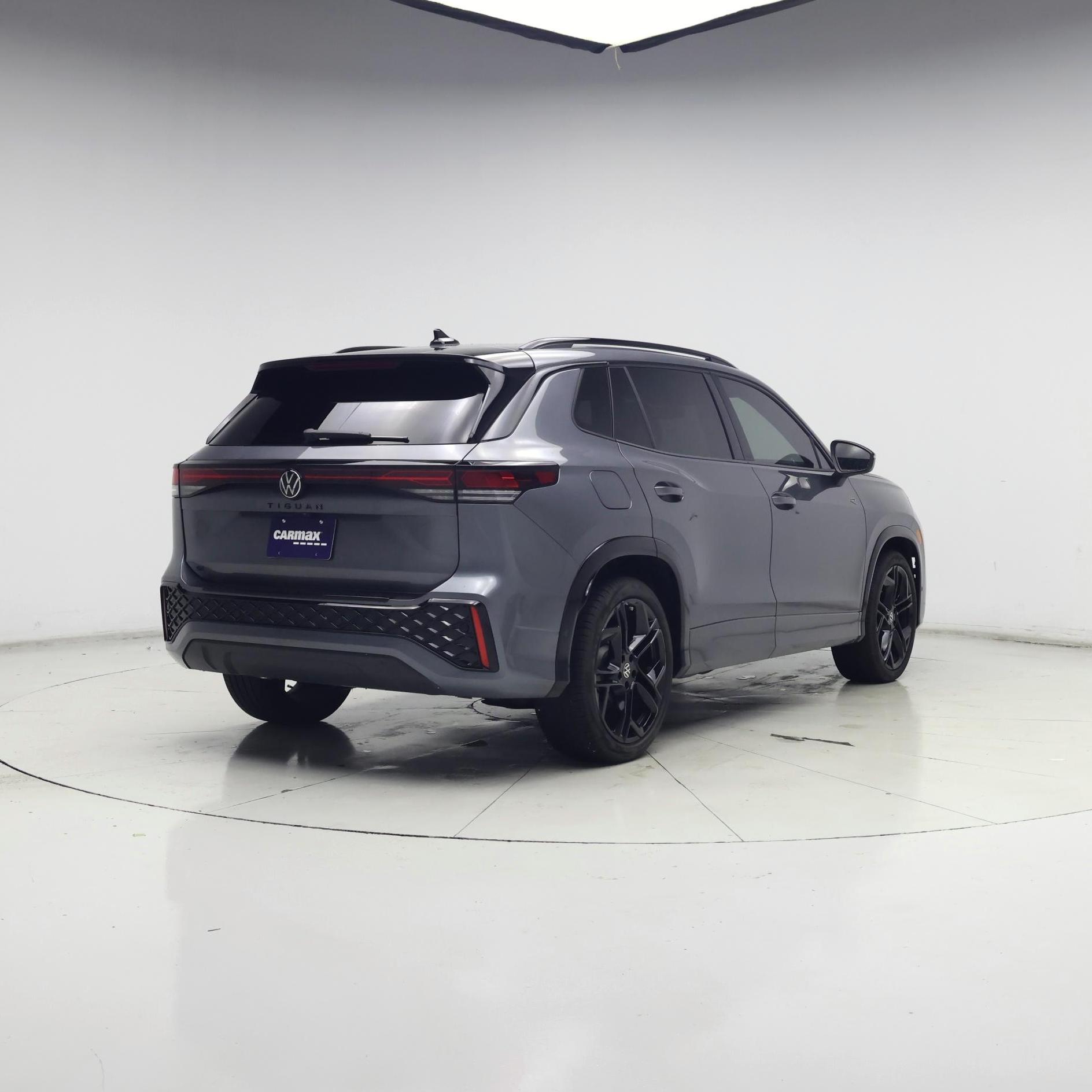 Thumbnail: 2026 Volkswagen Tiguan - 8